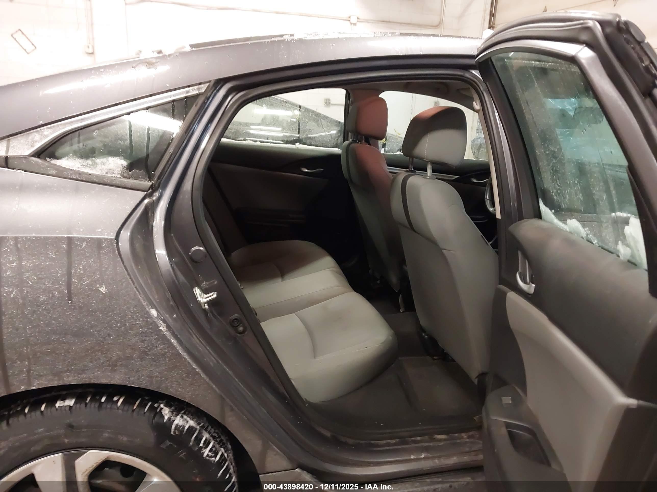 HONDA CIVIC image 8