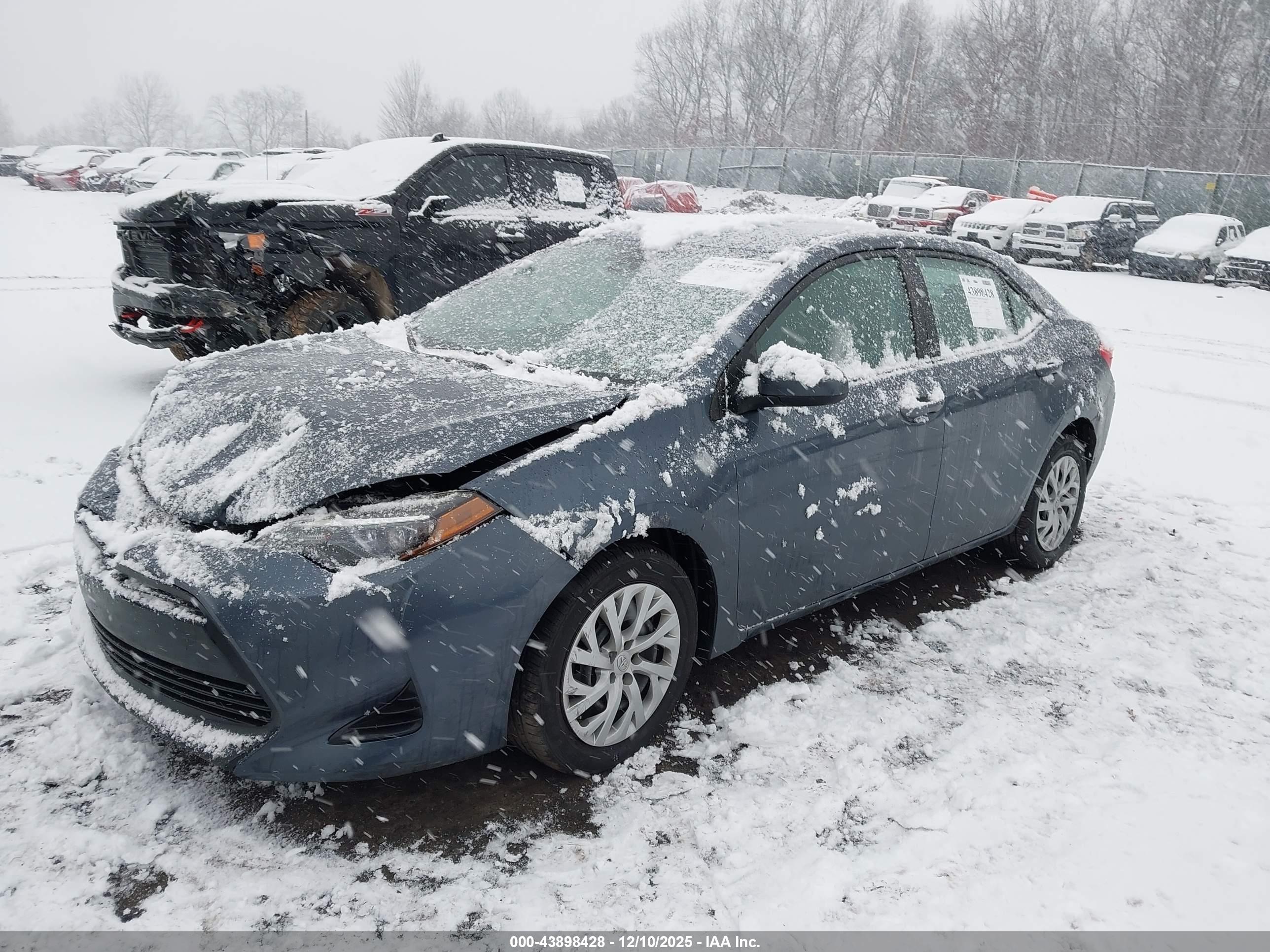 TOYOTA COROLLA image 2
