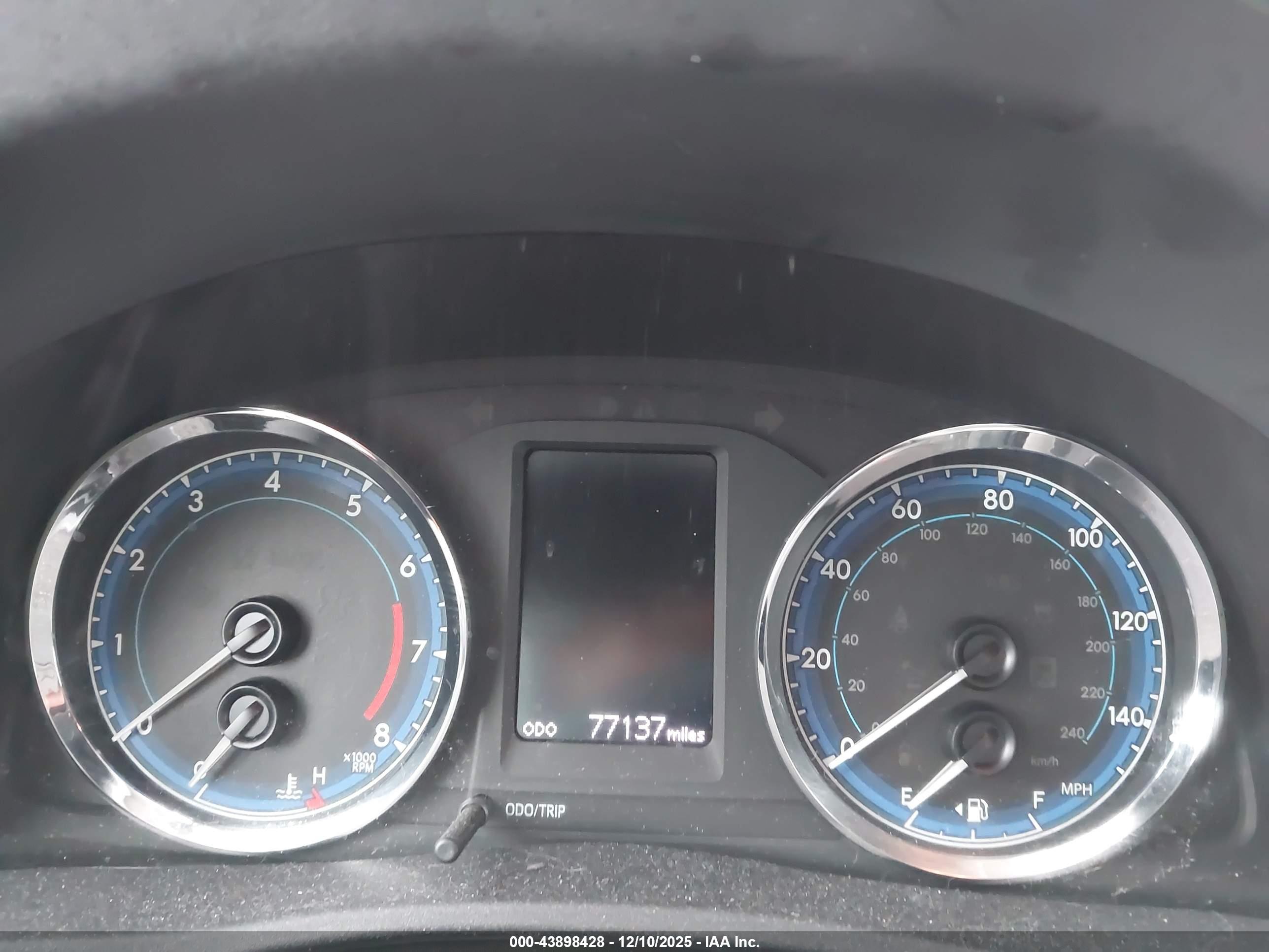TOYOTA COROLLA image 7