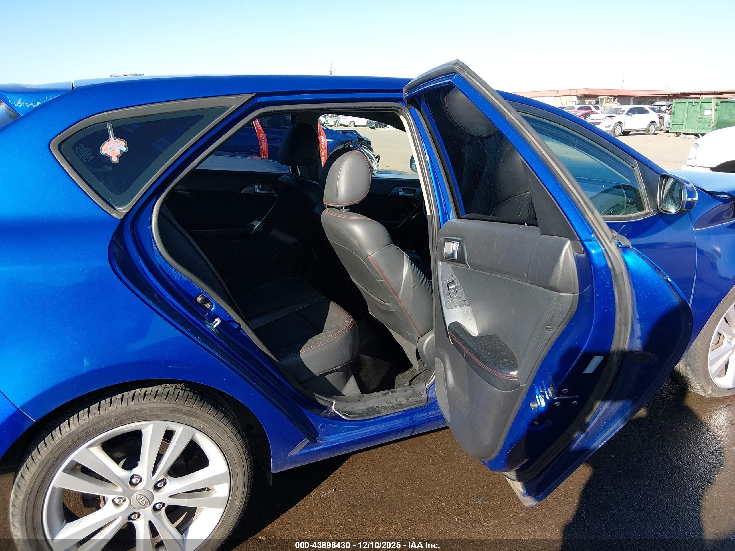 KIA FORTE image 8