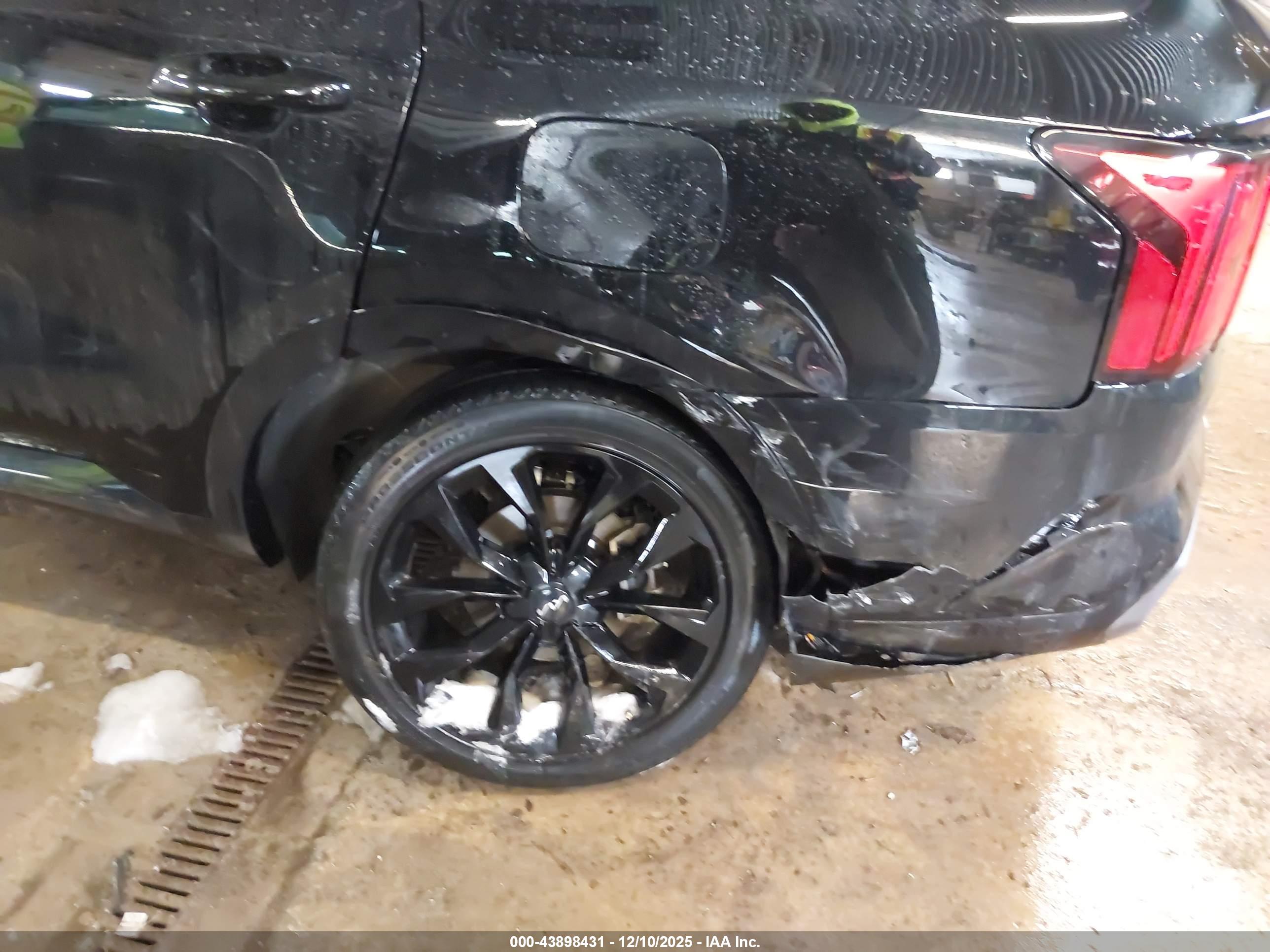 KIA SORENTO image 6