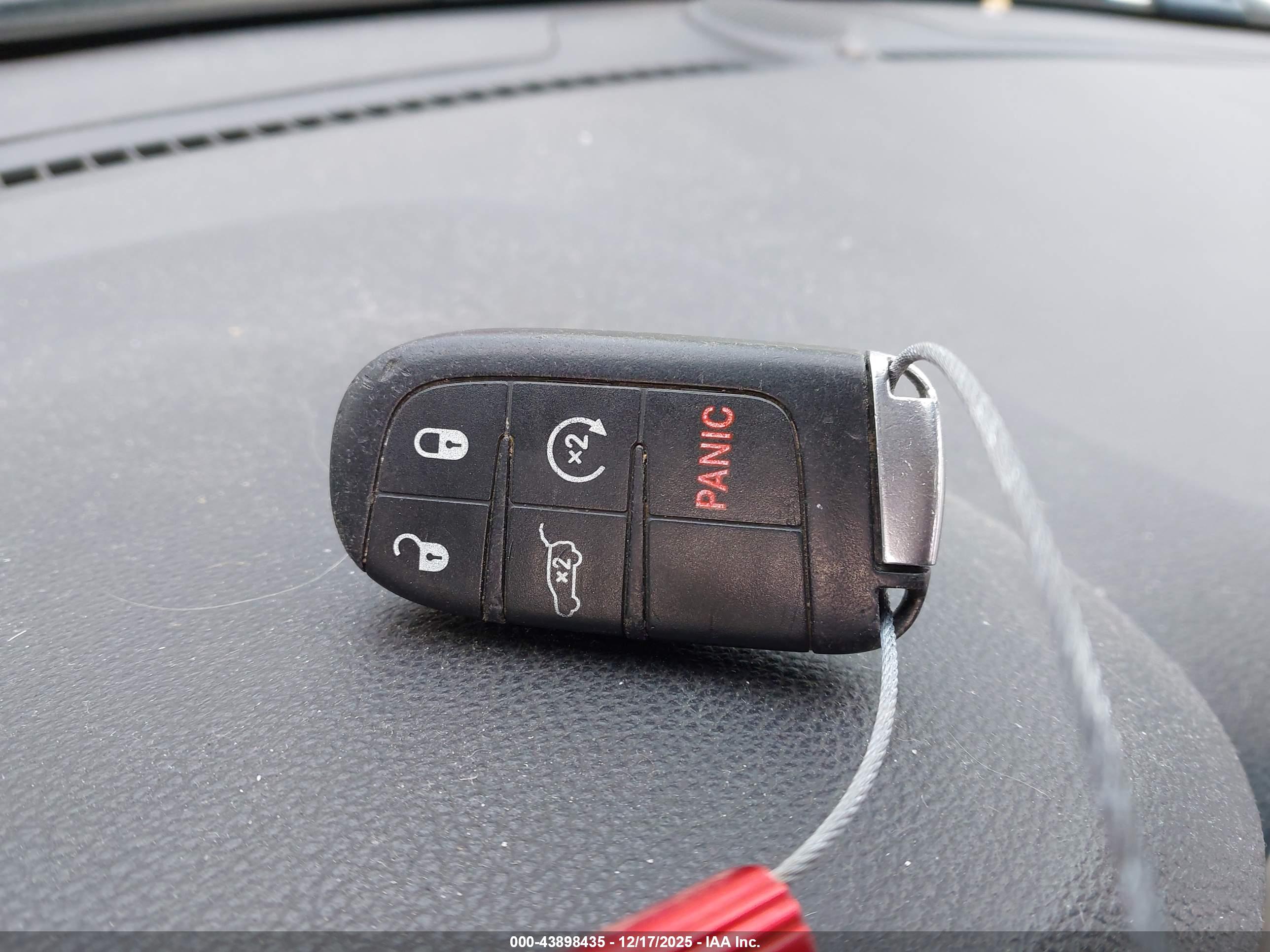 JEEP GRAND image 11