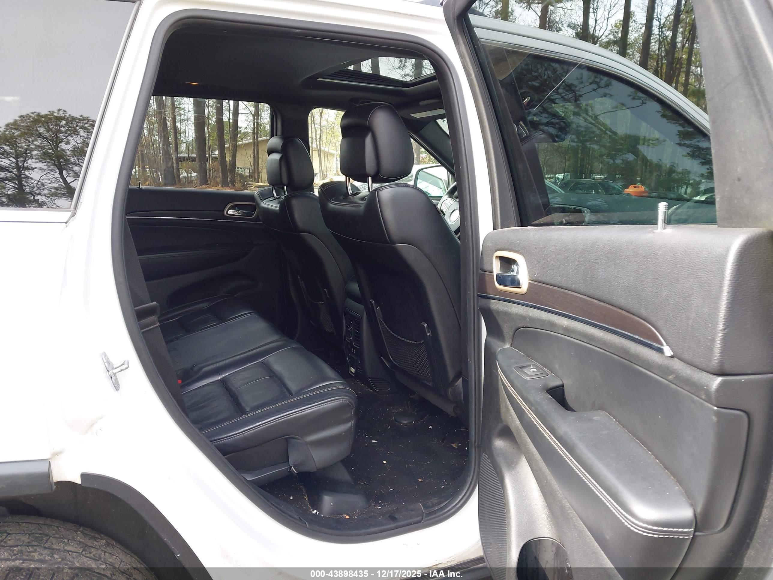 JEEP GRAND image 8