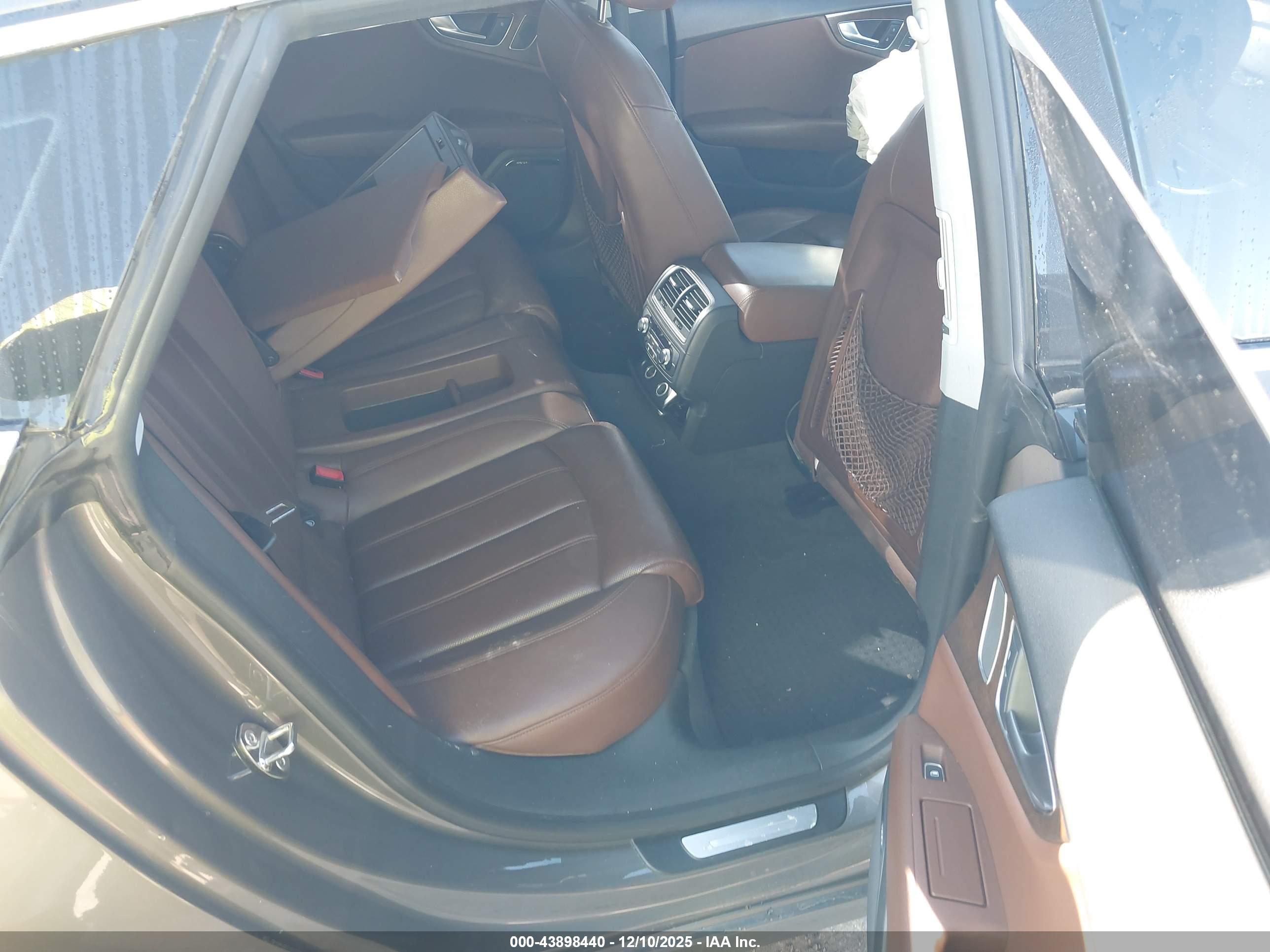 AUDI A7 image 8
