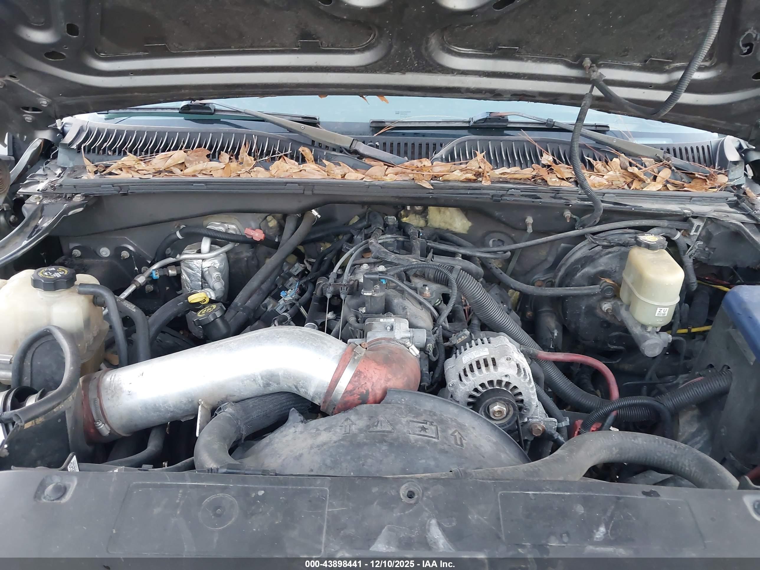 GMC SIERRA image 10