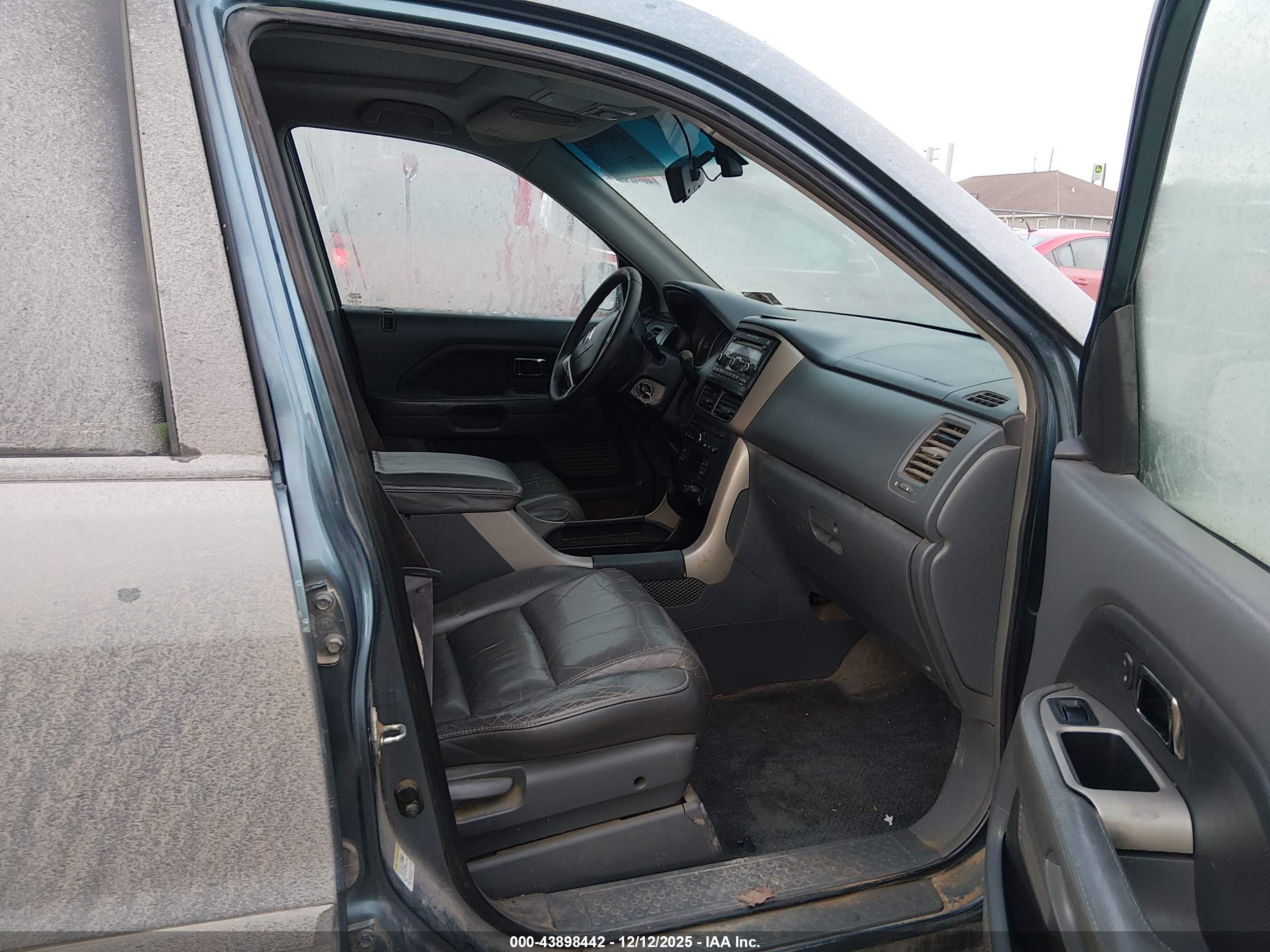 HONDA PILOT image 5