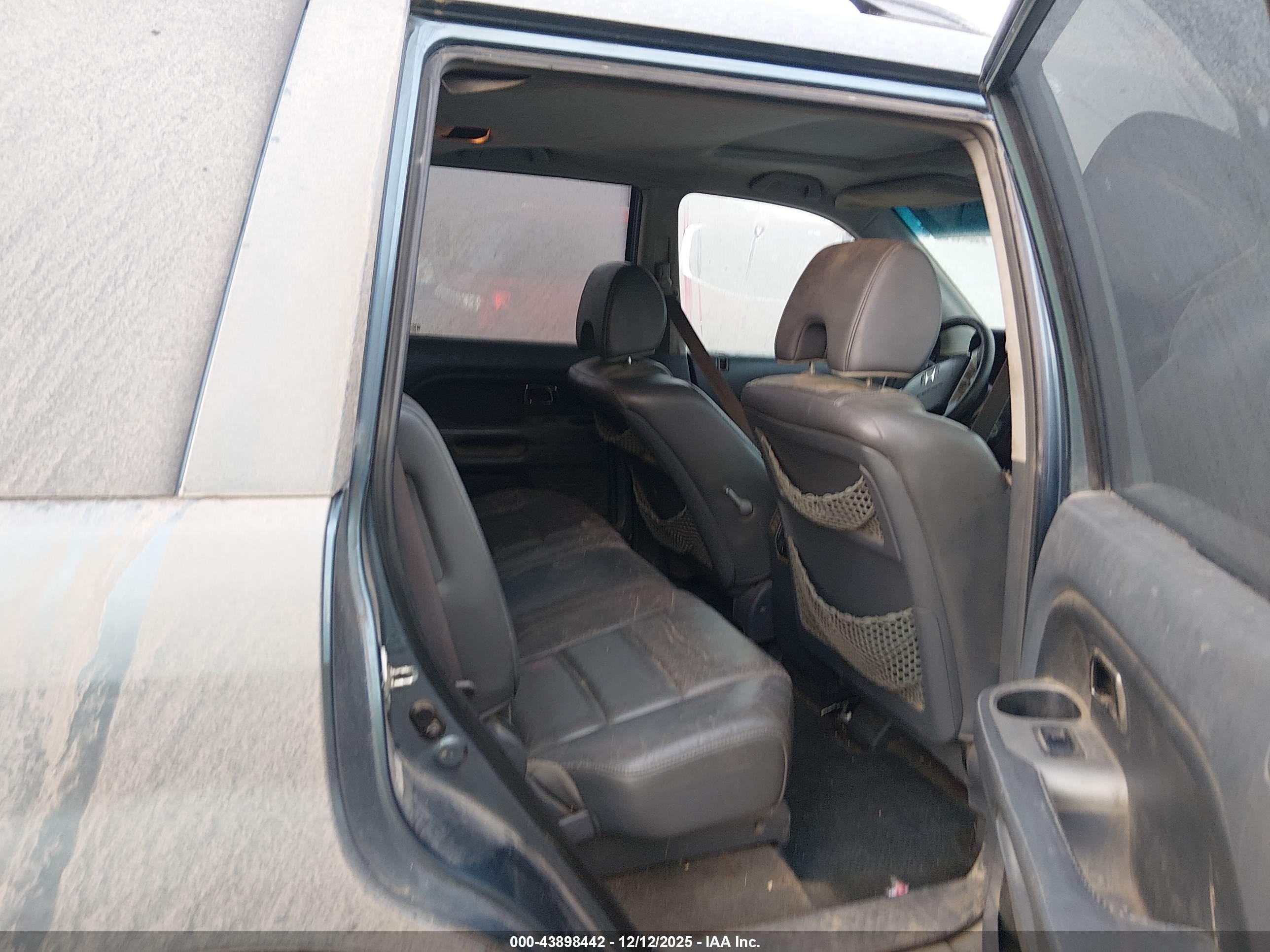 HONDA PILOT image 8