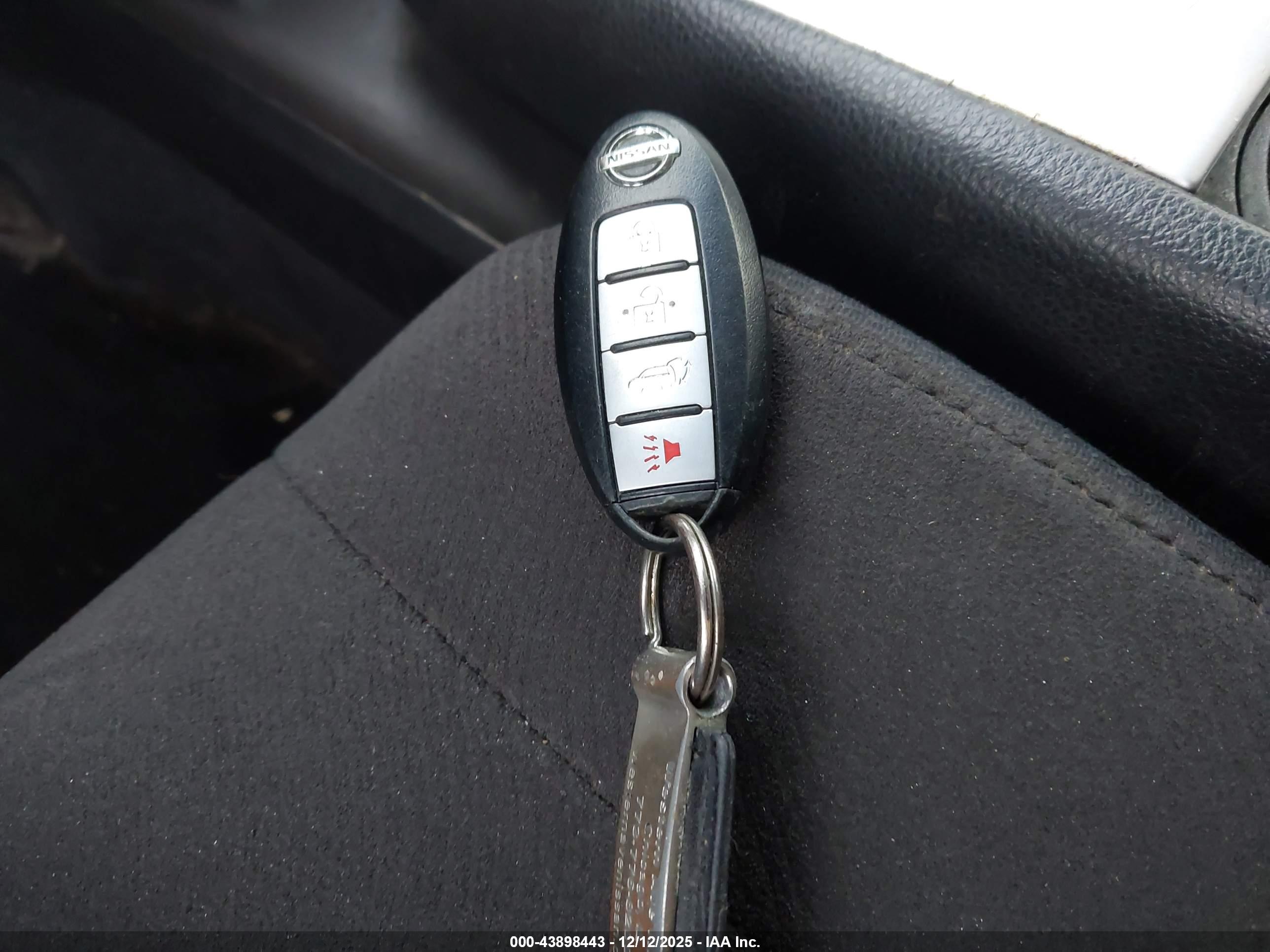 NISSAN MURANO image 11