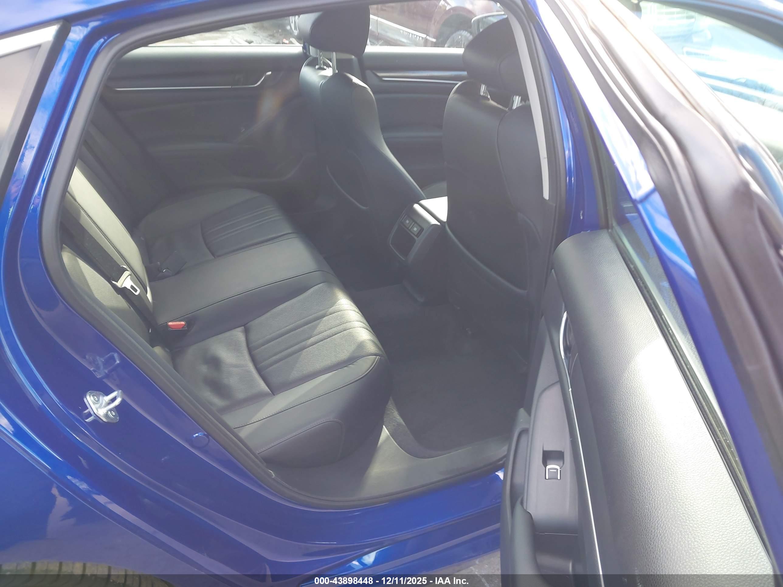 HONDA ACCORD image 8