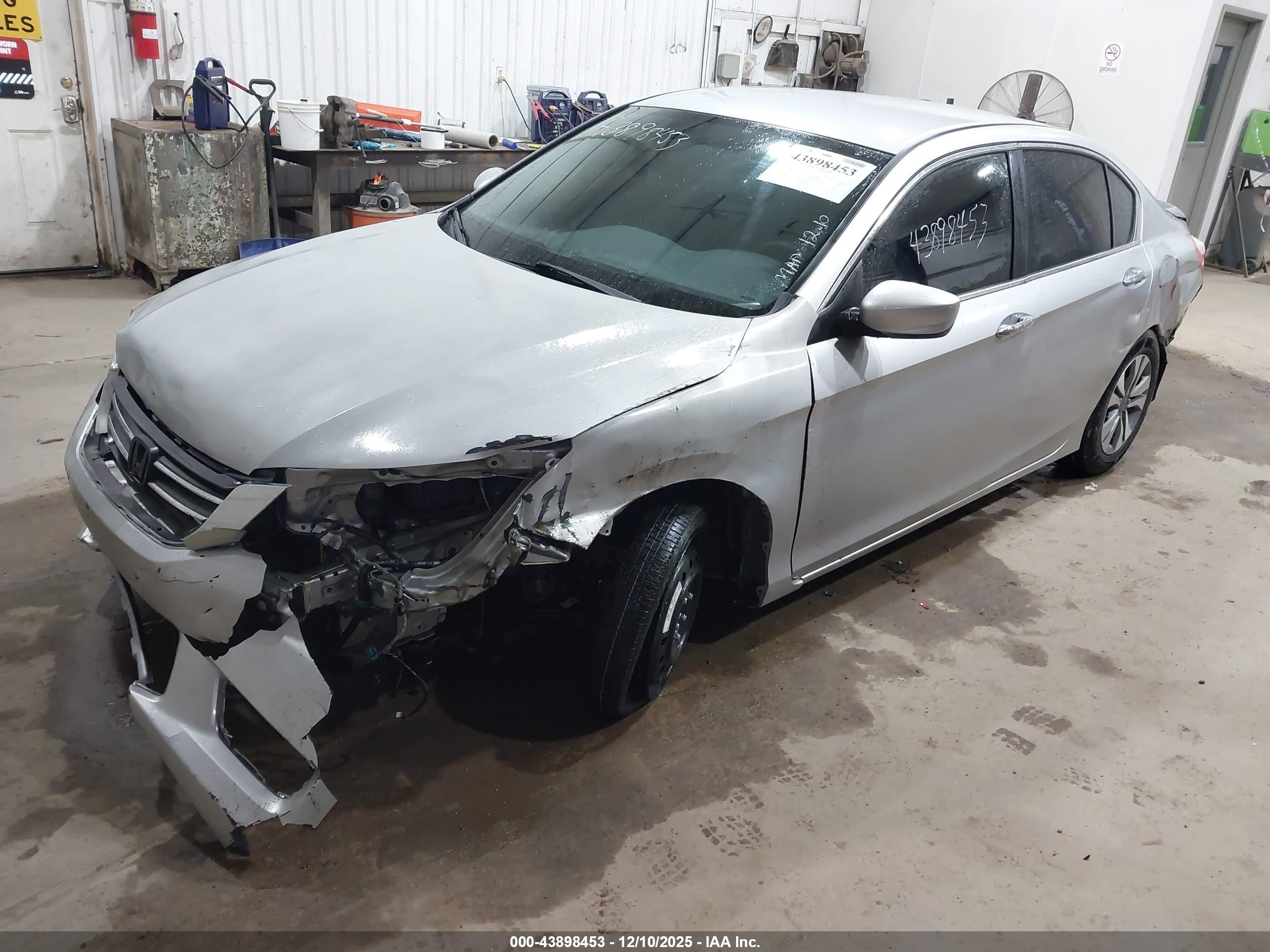 HONDA ACCORD image 2