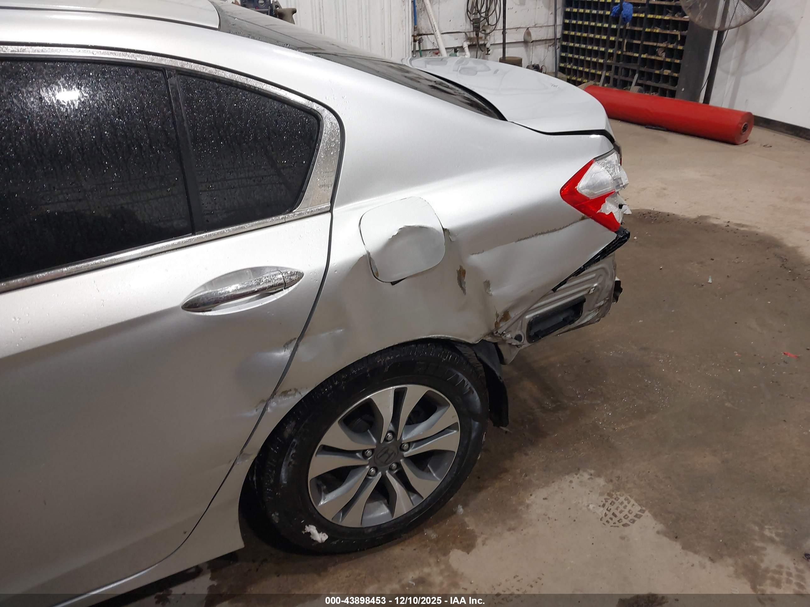 HONDA ACCORD image 6