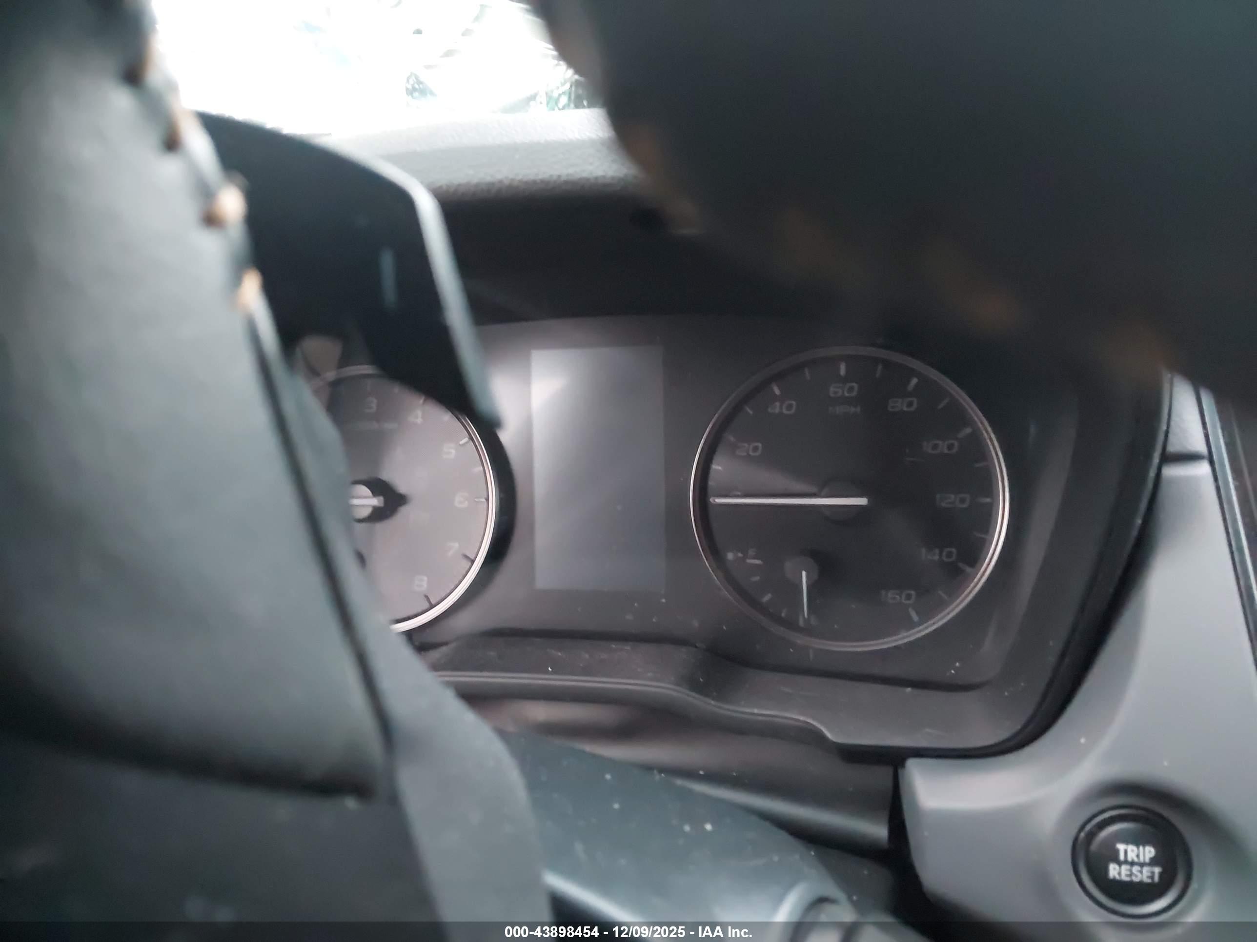 SUBARU CROSSTREK image 7