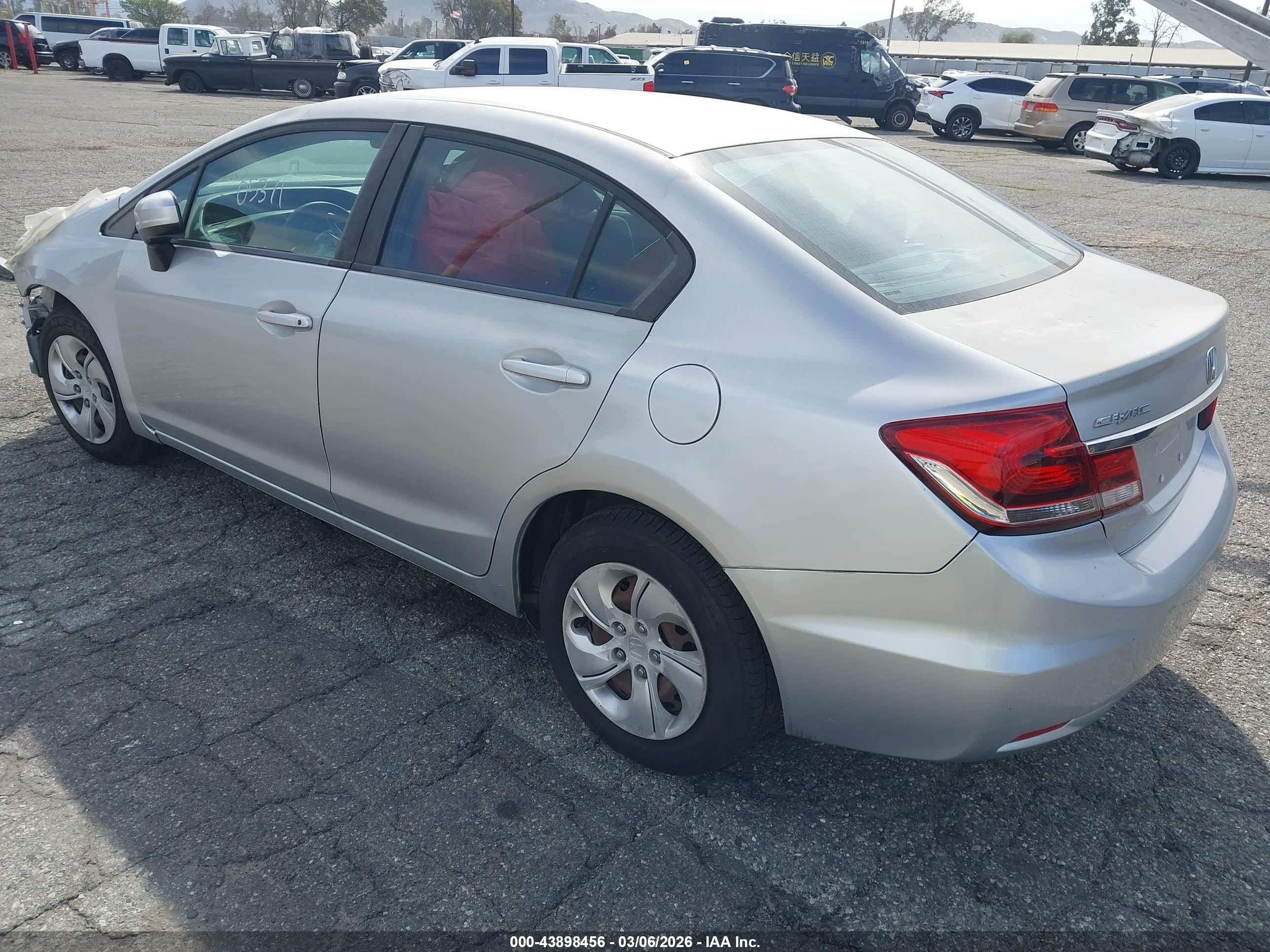 HONDA CIVIC image 3