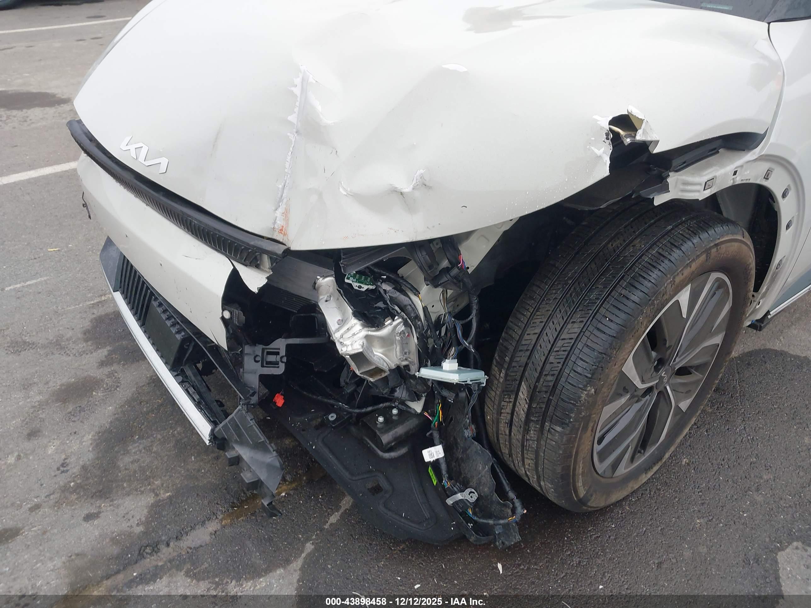 KIA EV6 image 6