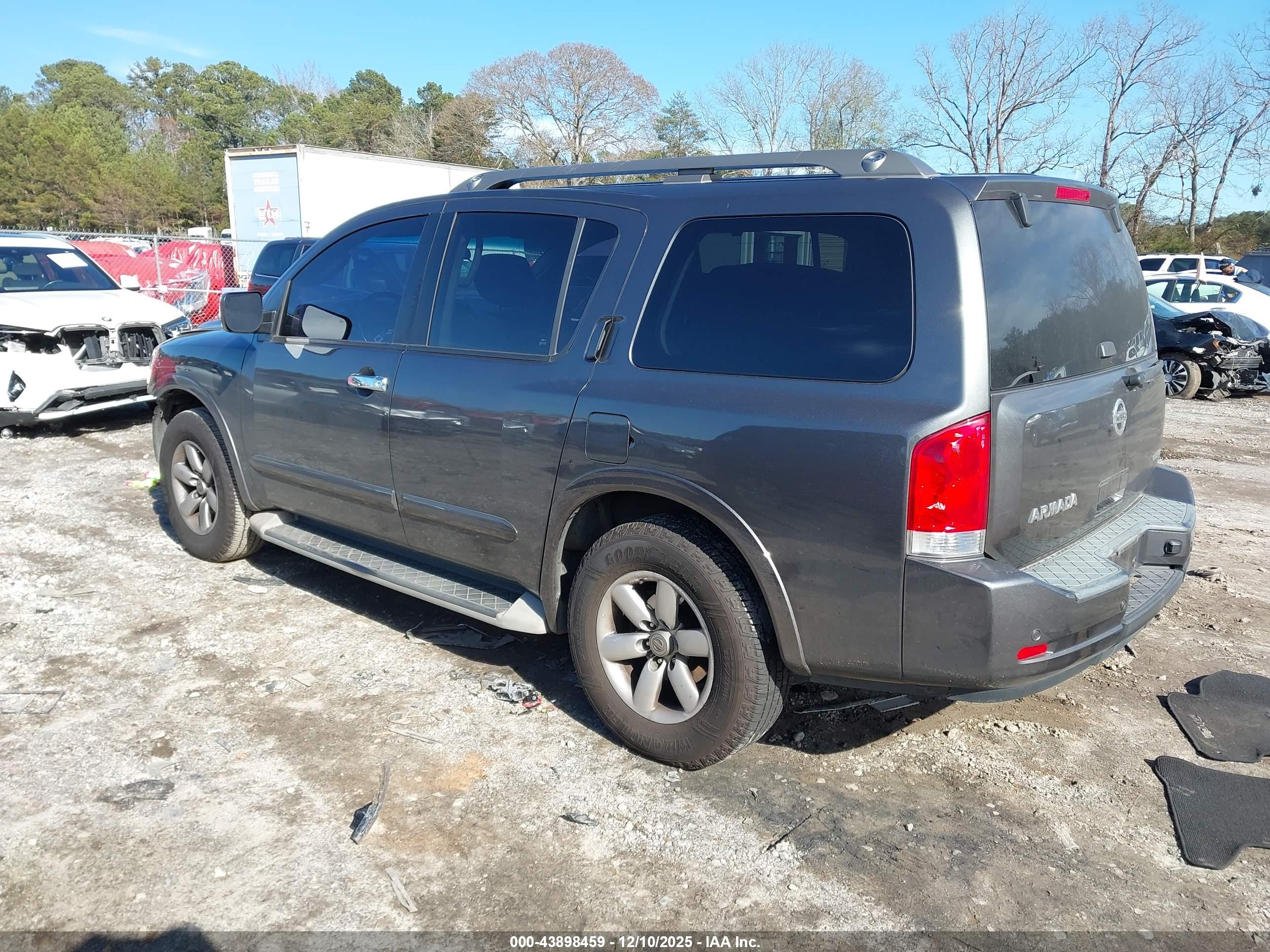 NISSAN ARMADA image 3