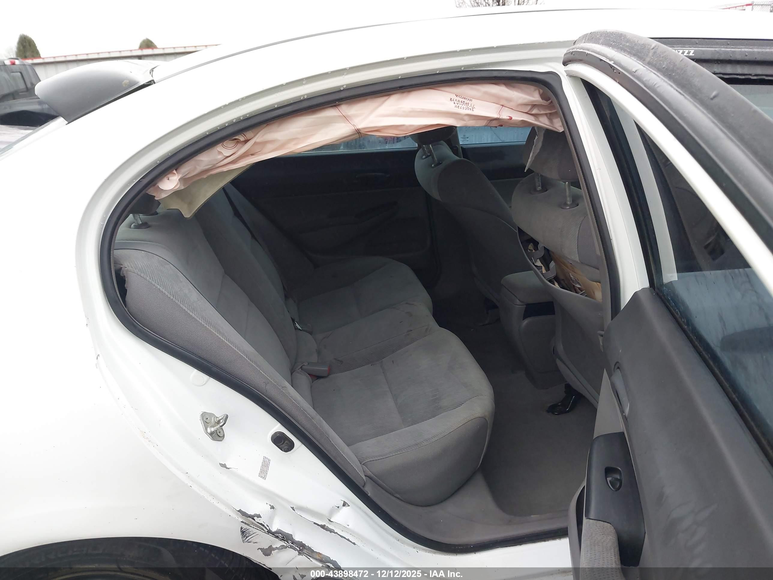 HONDA CIVIC image 8