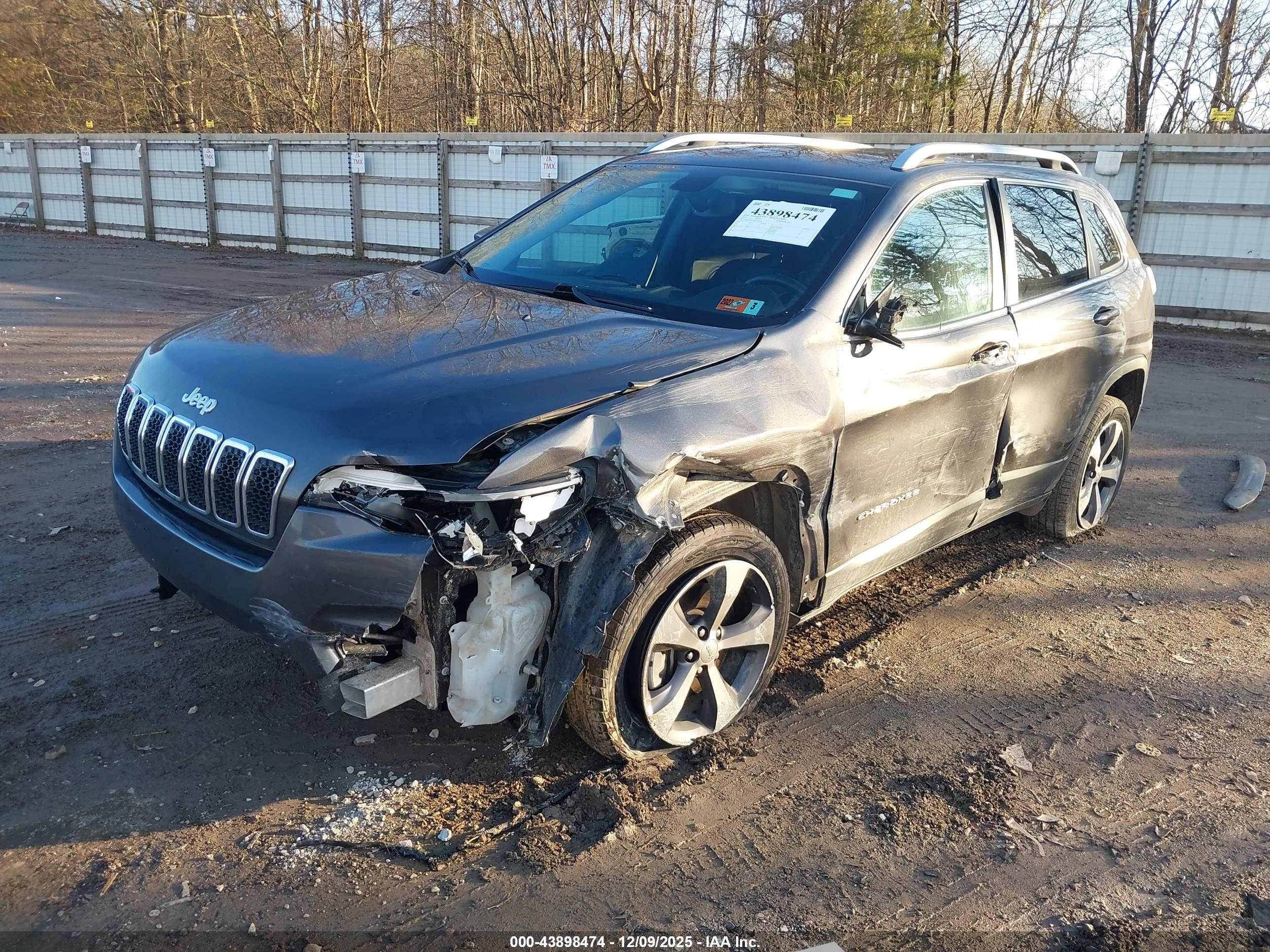JEEP CHEROKEE image 2