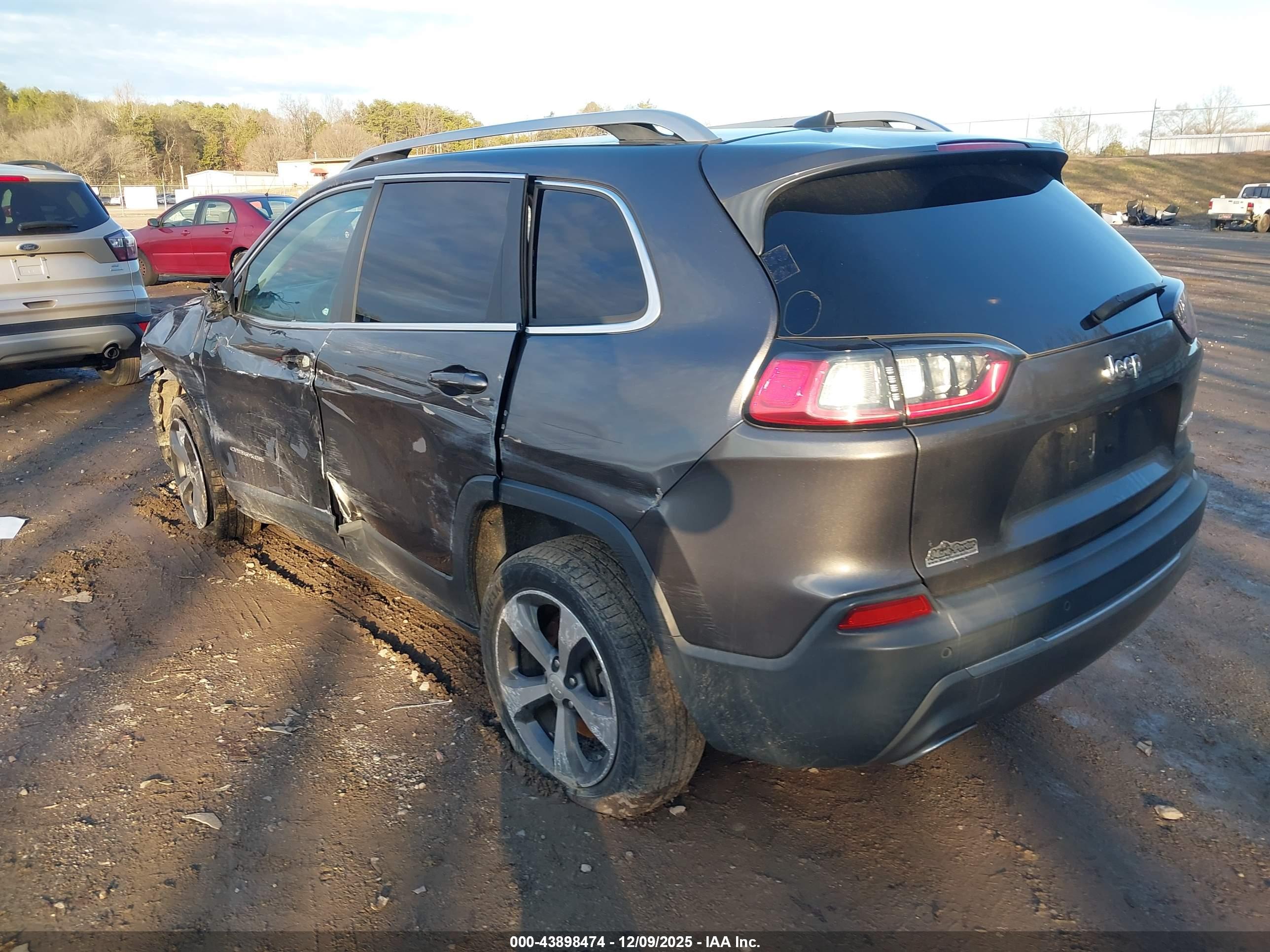 JEEP CHEROKEE image 3