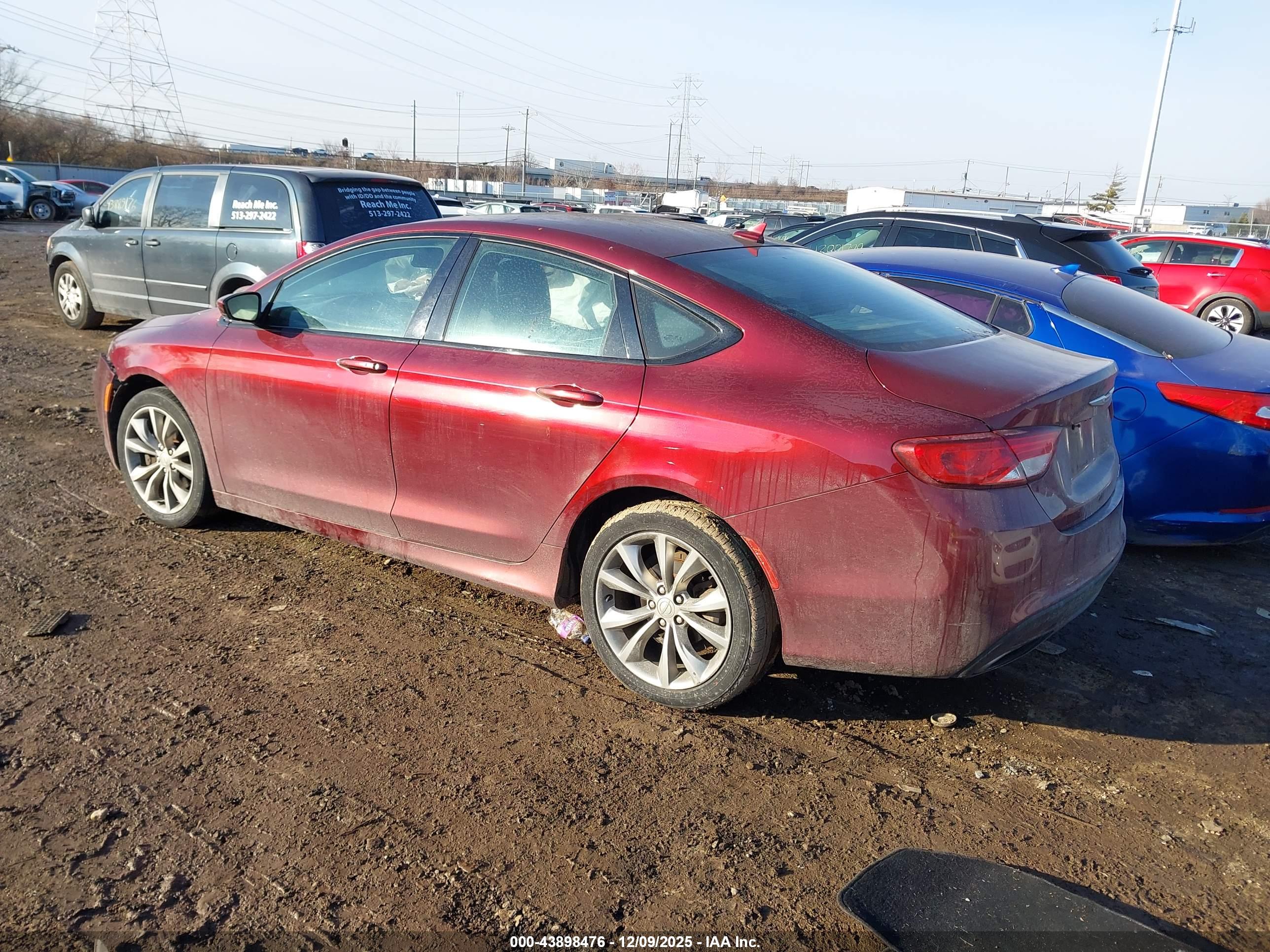 CHRYSLER 200 image 3
