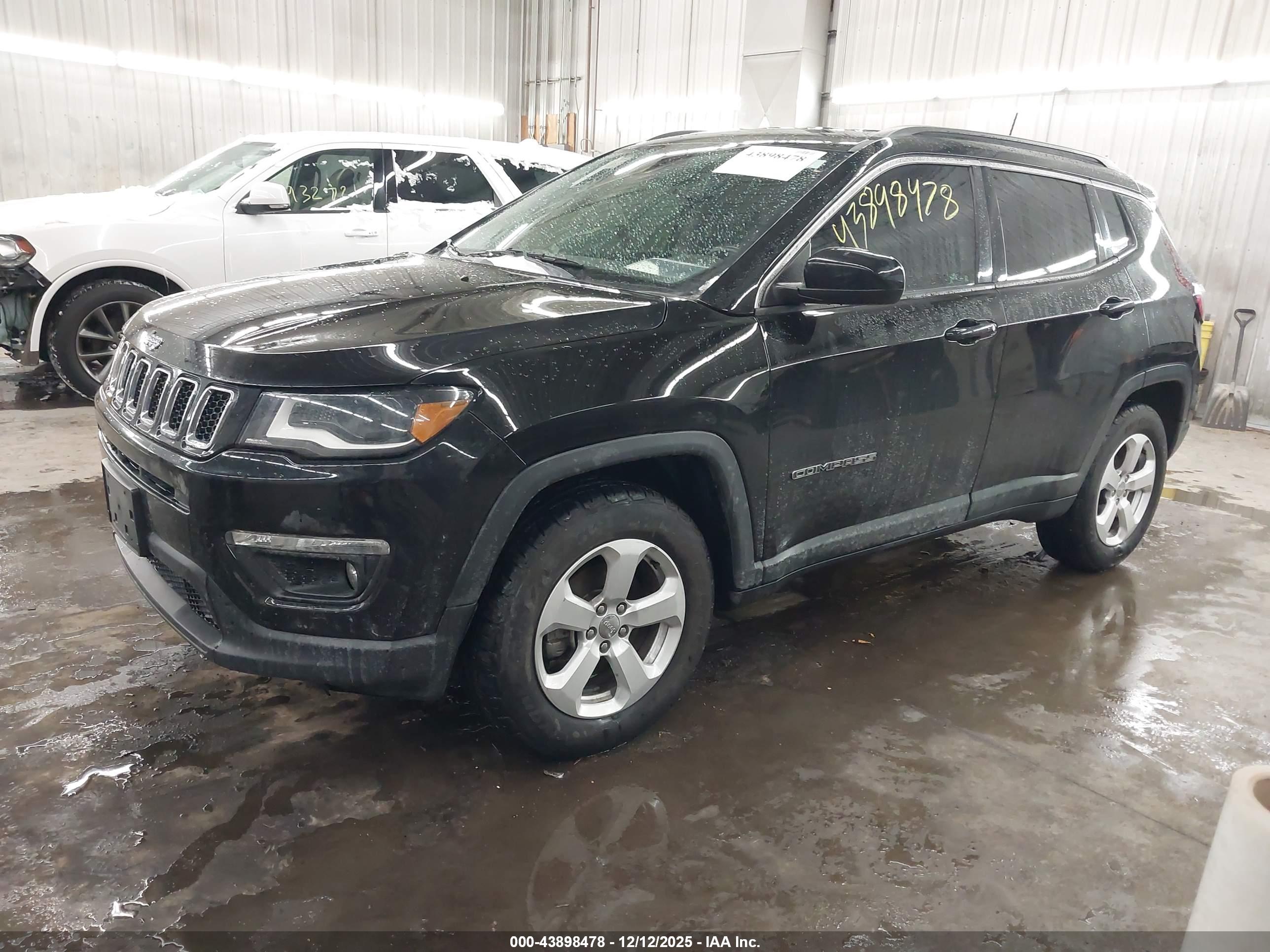 JEEP COMPASS image 2