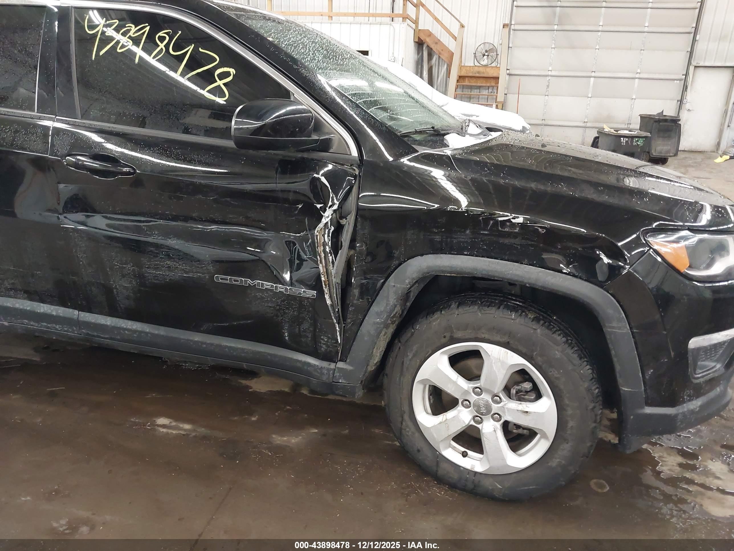 JEEP COMPASS image 6