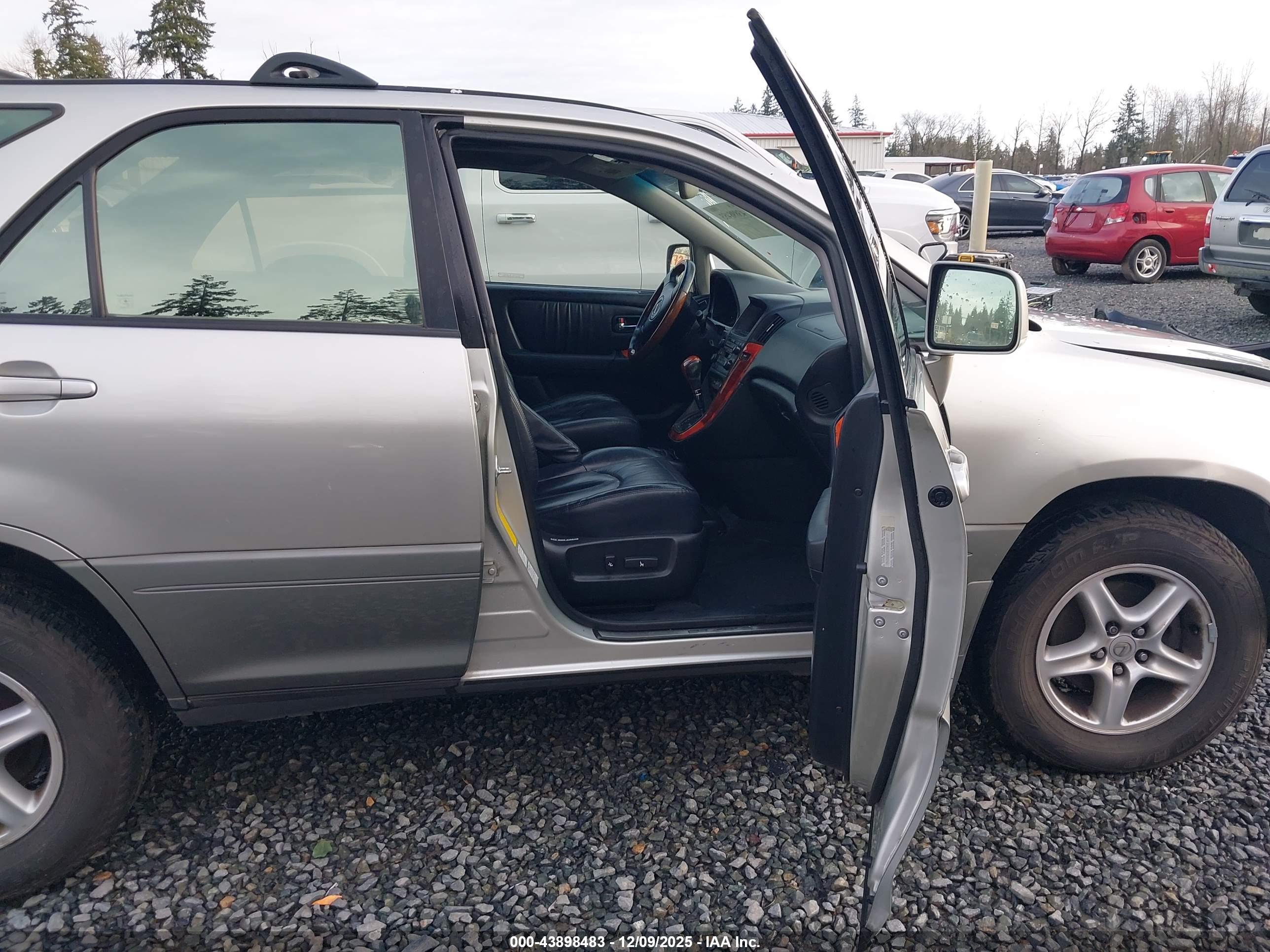 LEXUS RX image 5