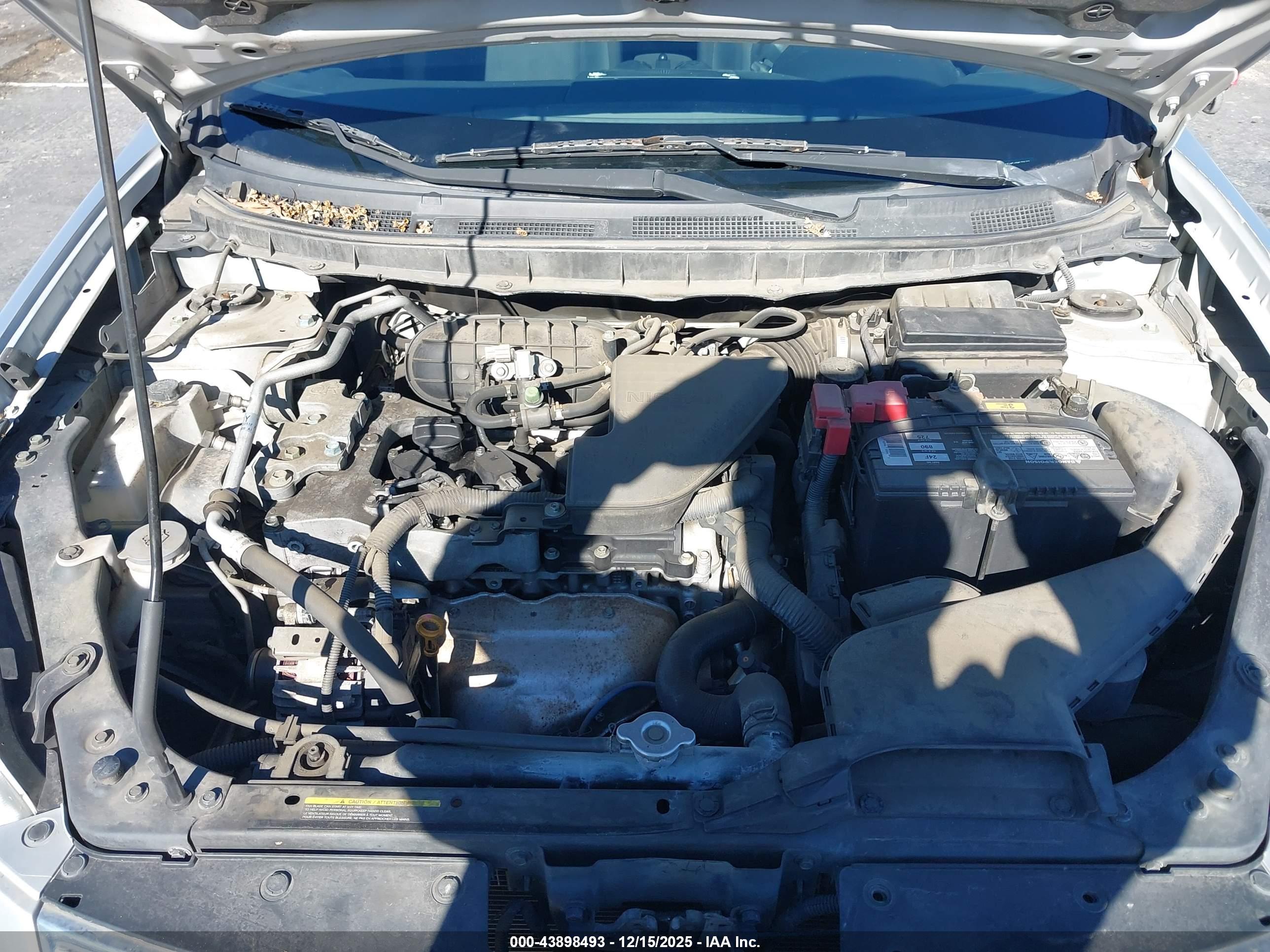 NISSAN ROGUE image 10