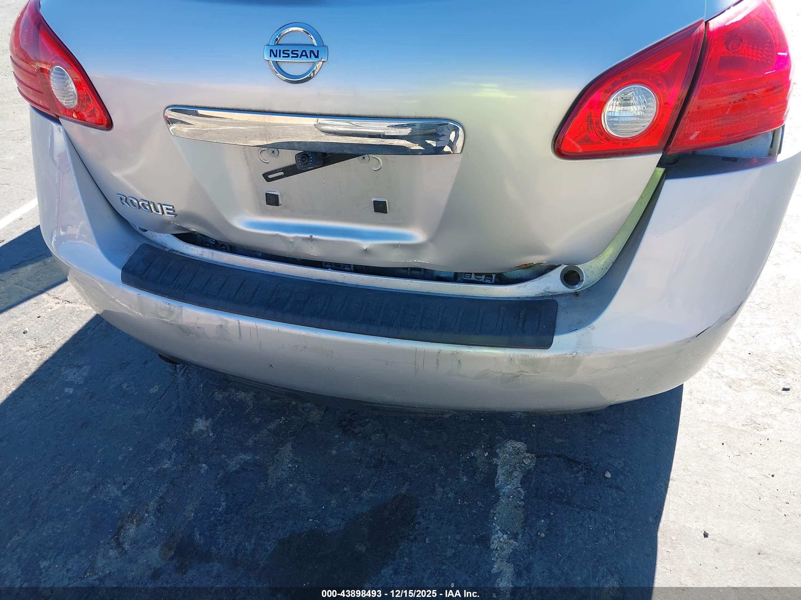 NISSAN ROGUE image 6