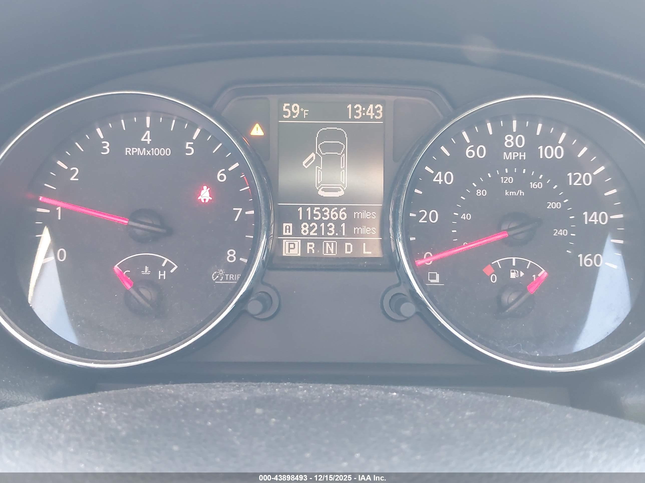 NISSAN ROGUE image 7