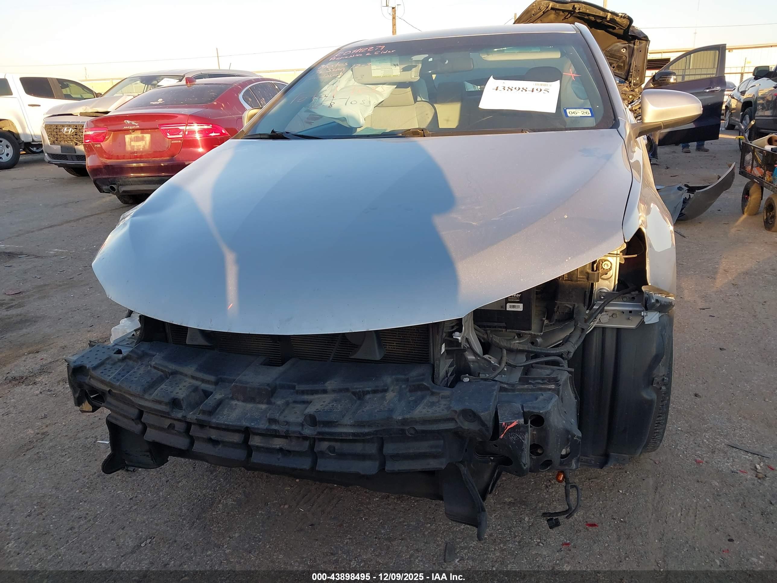 TOYOTA CAMRY image 6