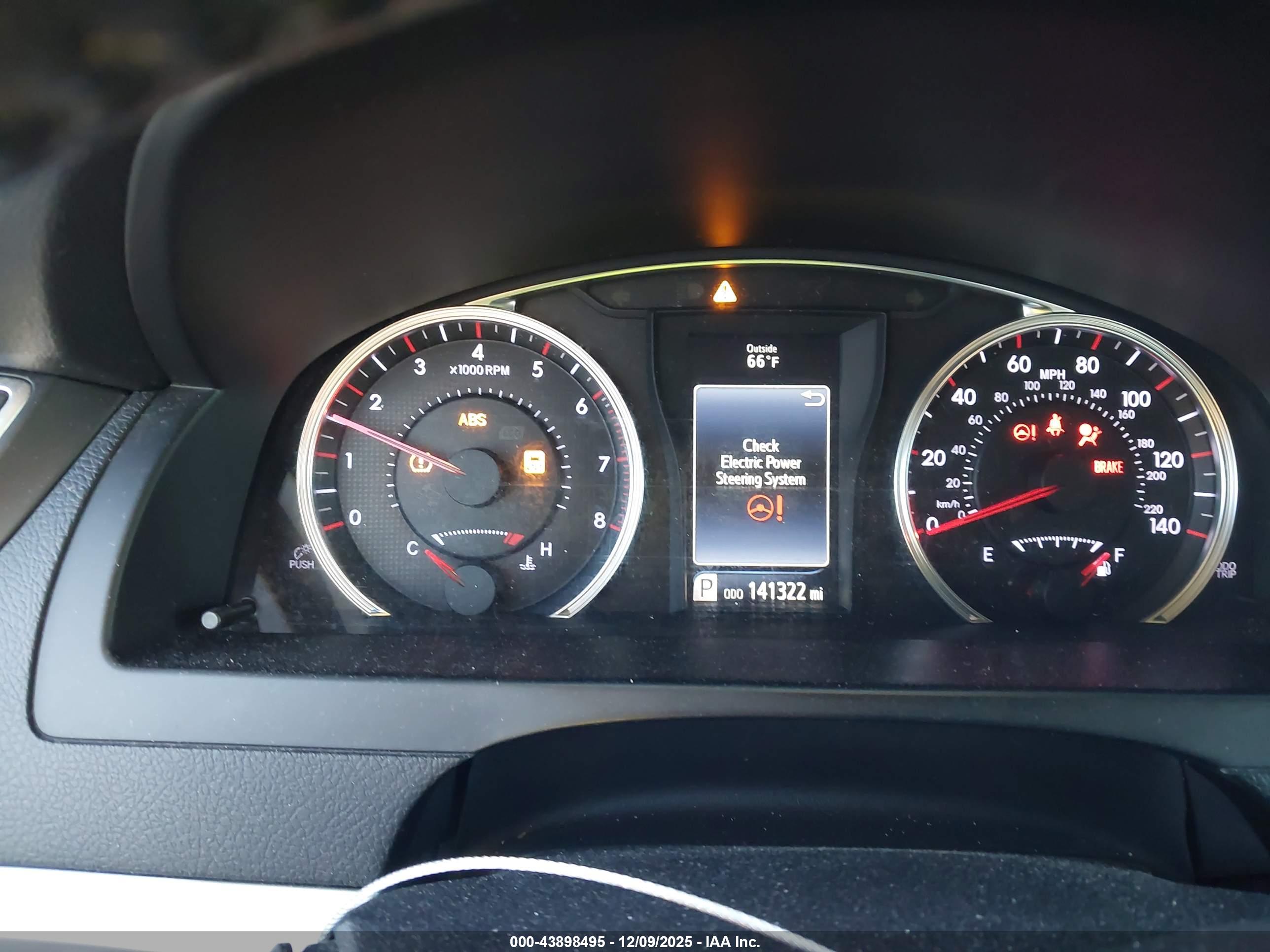TOYOTA CAMRY image 7