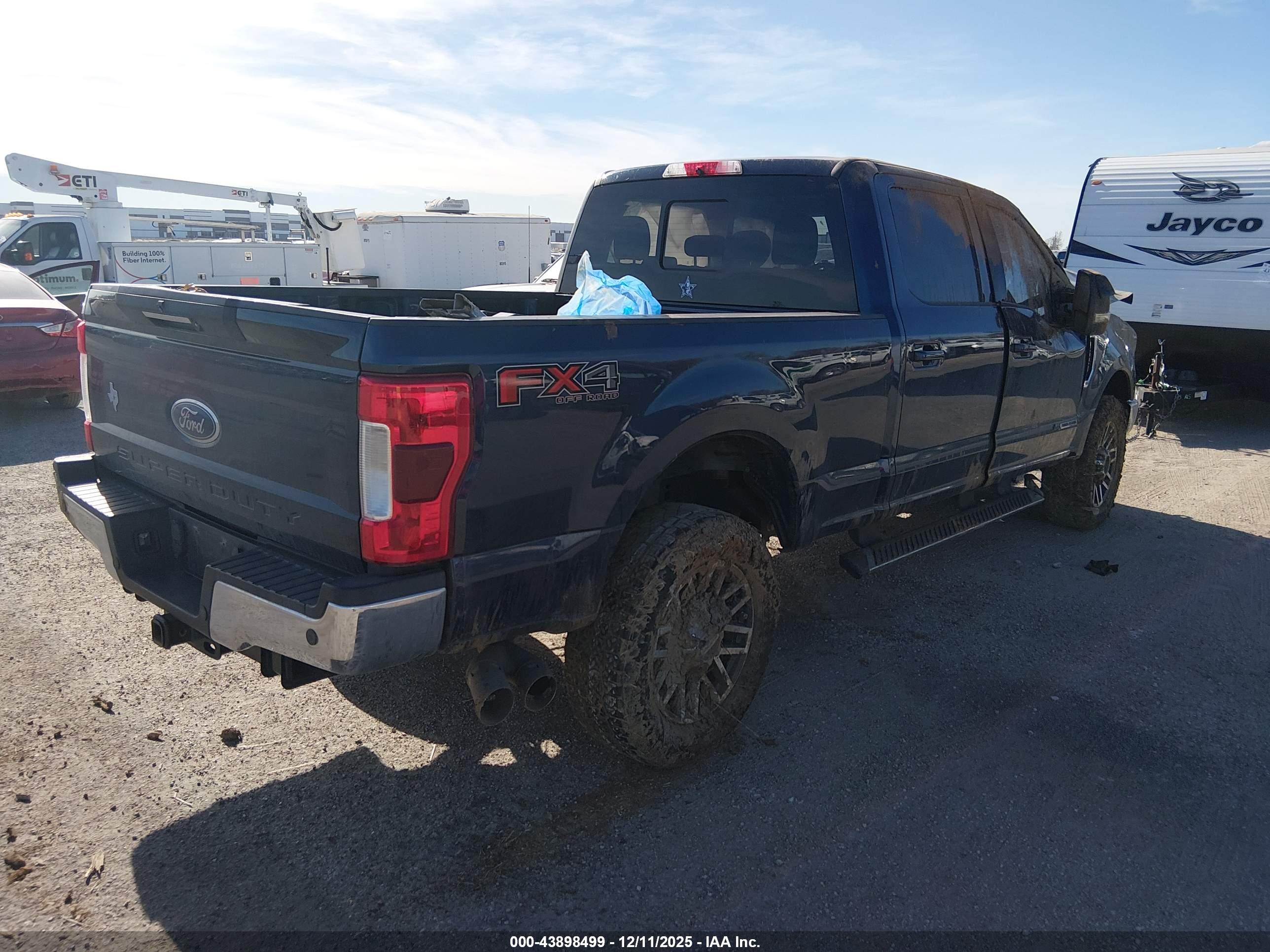 FORD F-250 image 4
