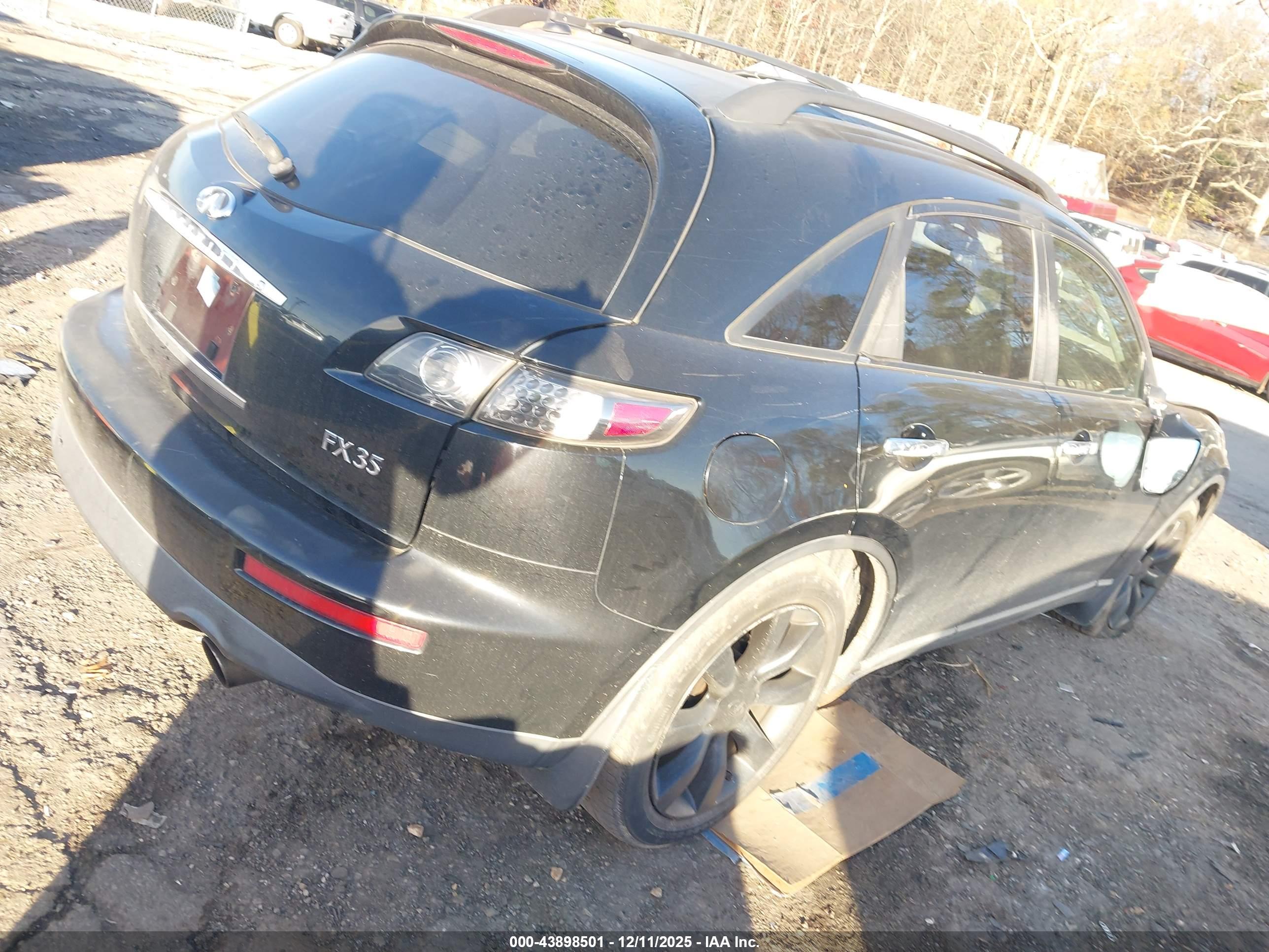 INFINITI FX35 image 4