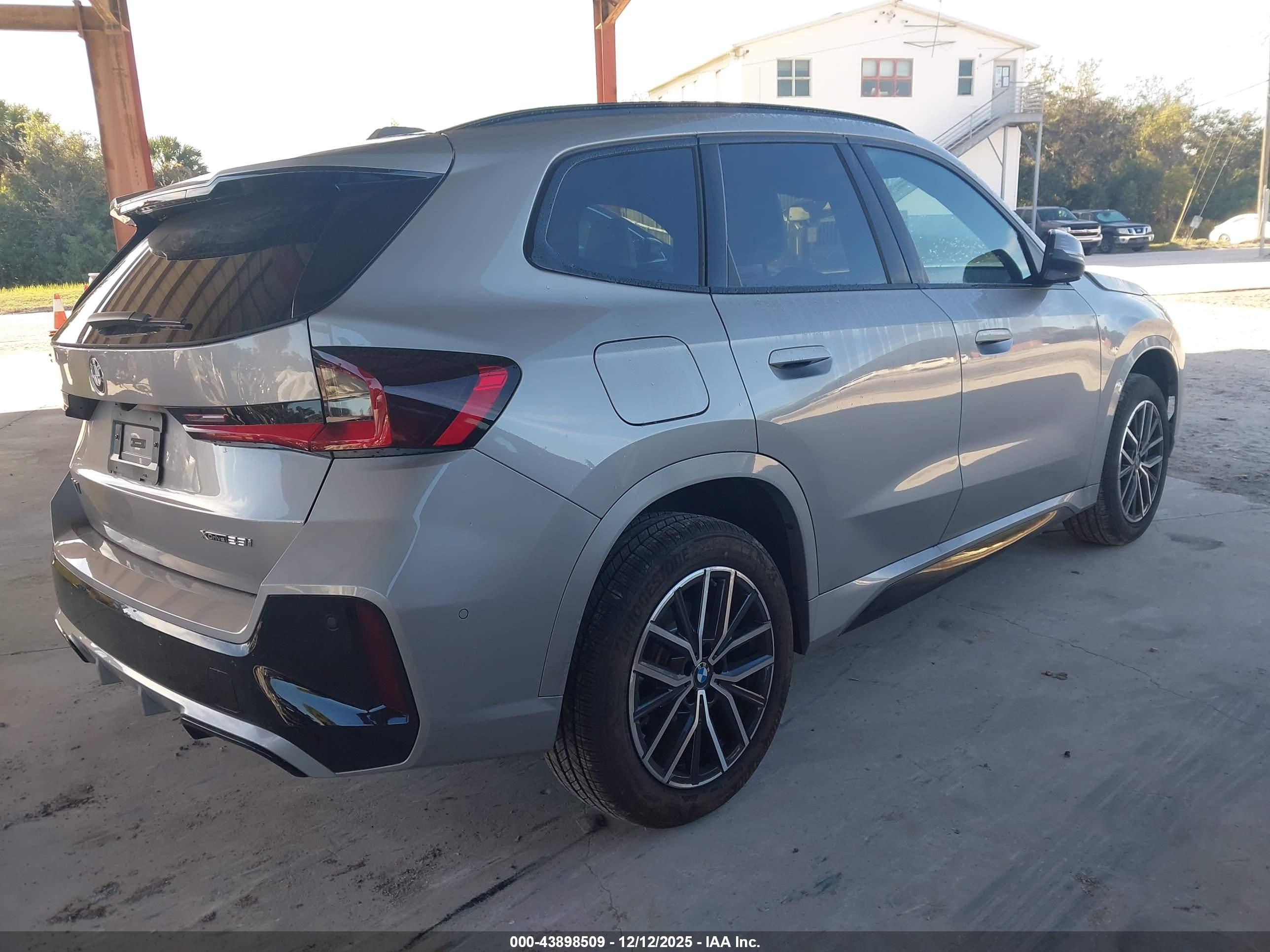BMW X1 image 4