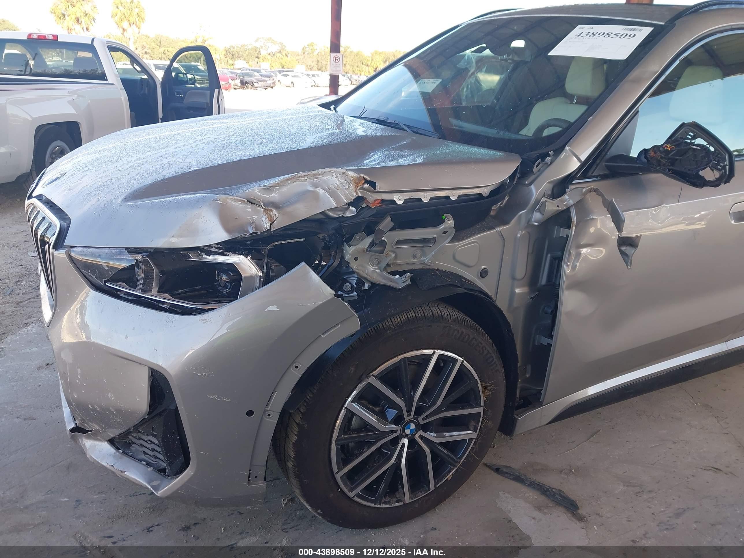 BMW X1 image 6