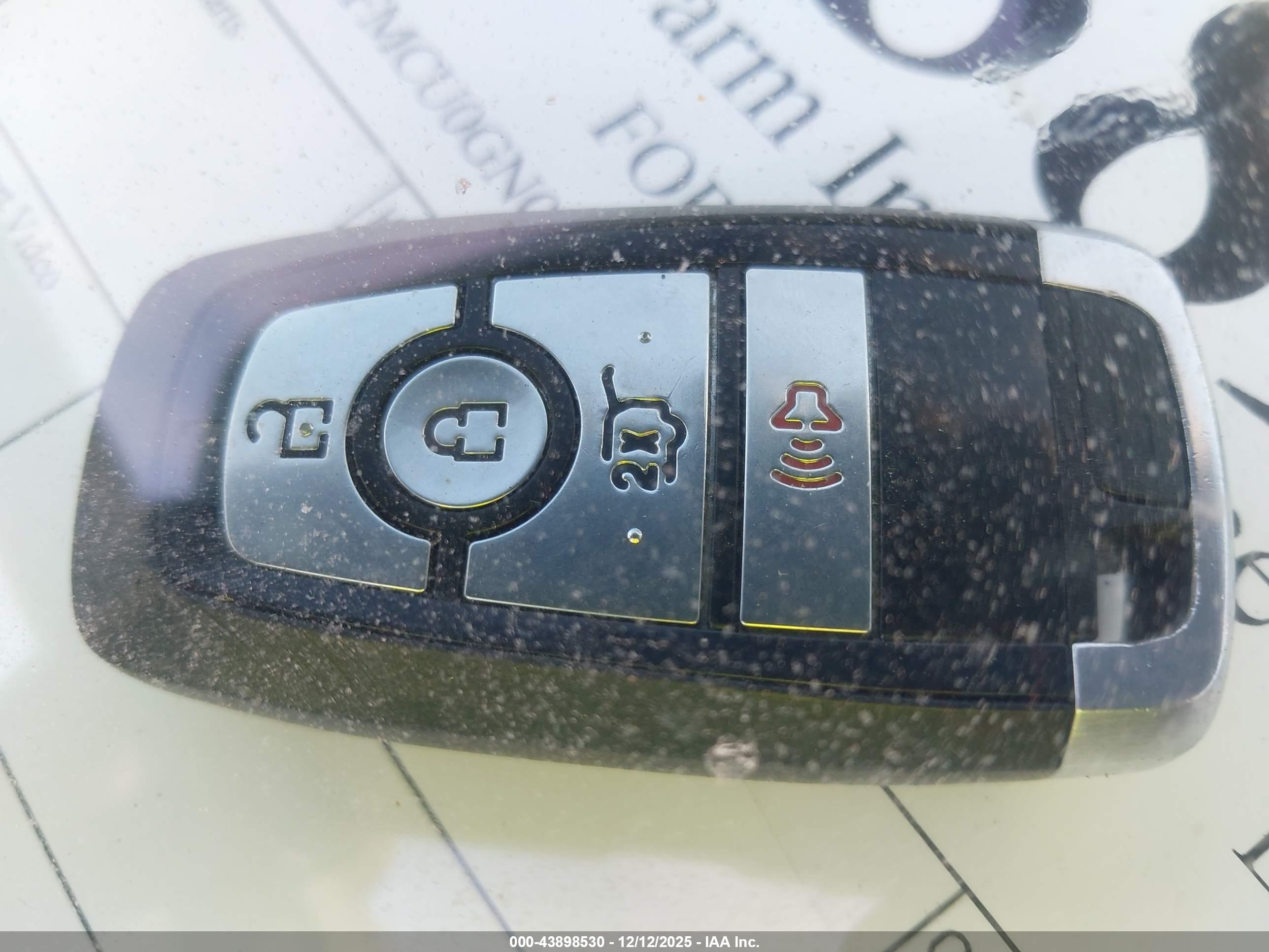 FORD ESCAPE image 11