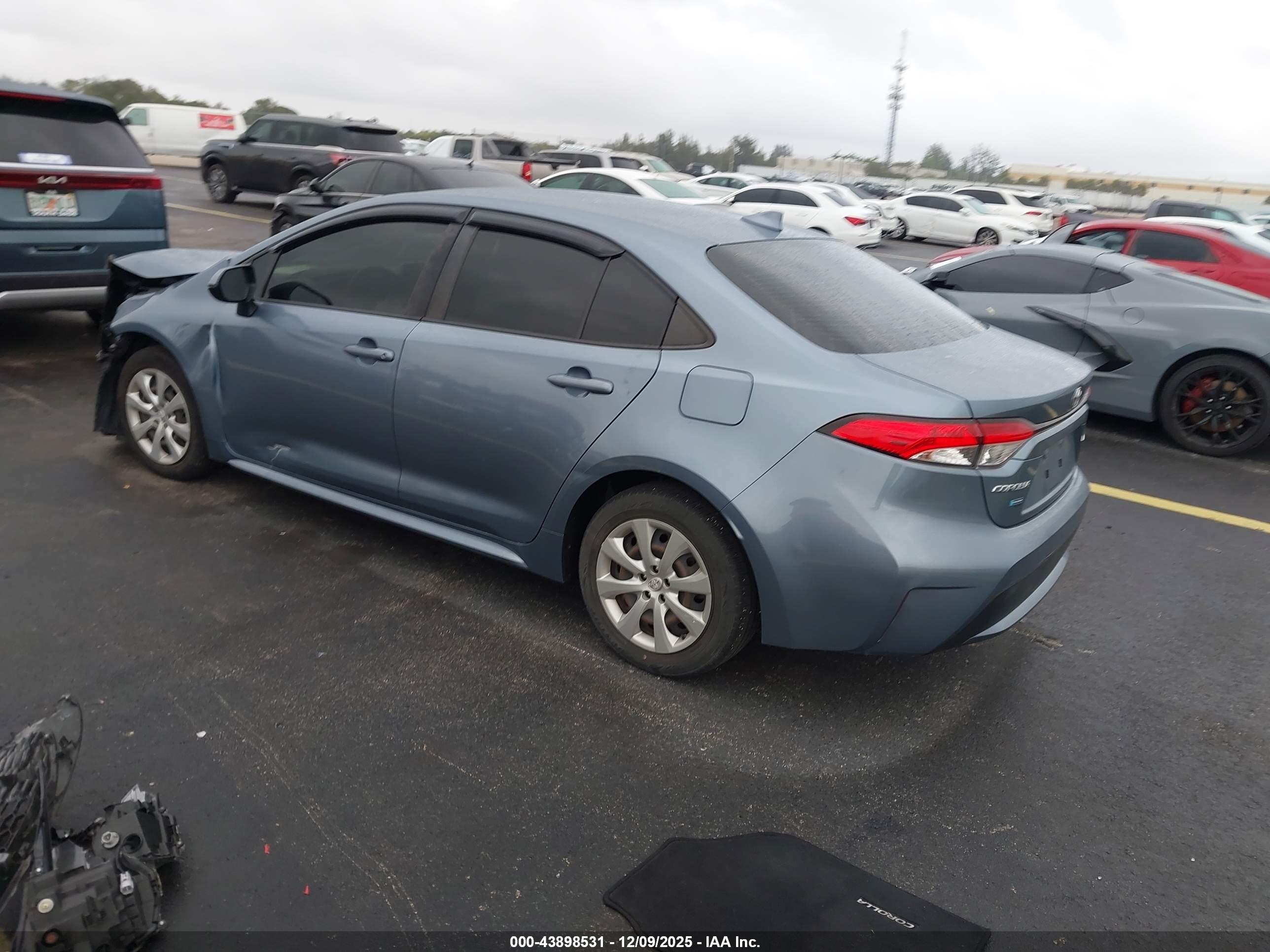 TOYOTA COROLLA image 3