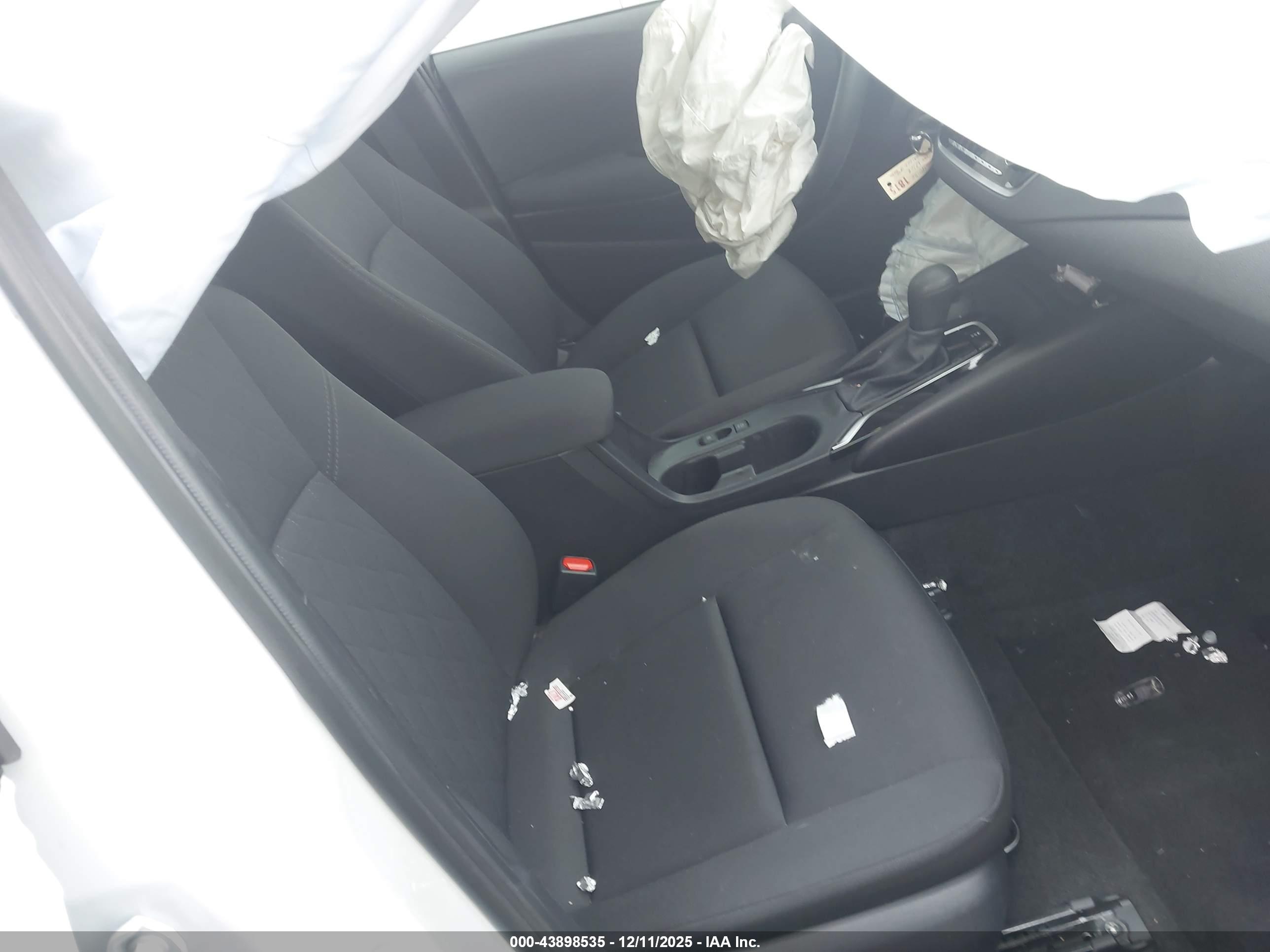 TOYOTA COROLLA image 5