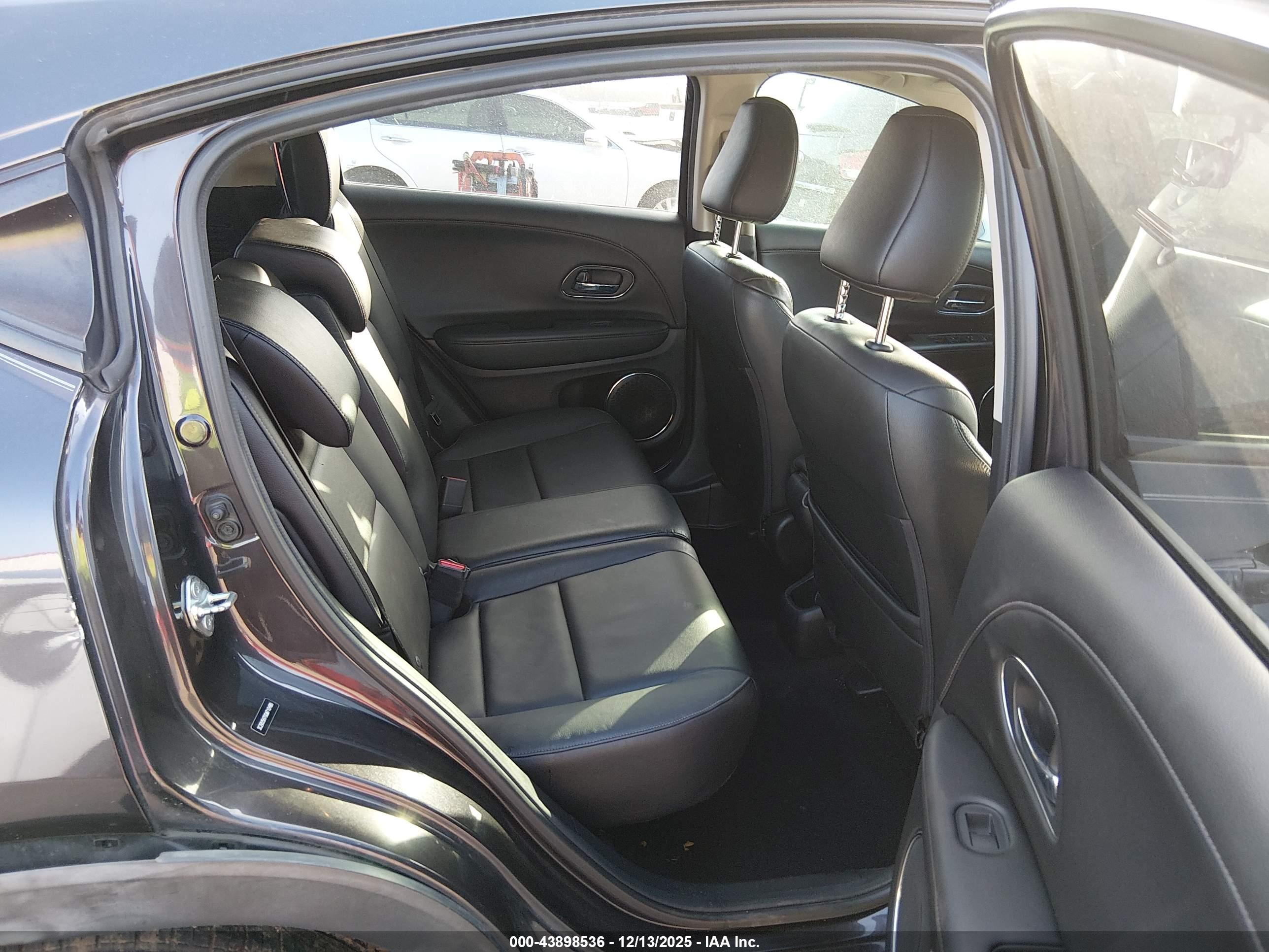 HONDA HR-V image 8