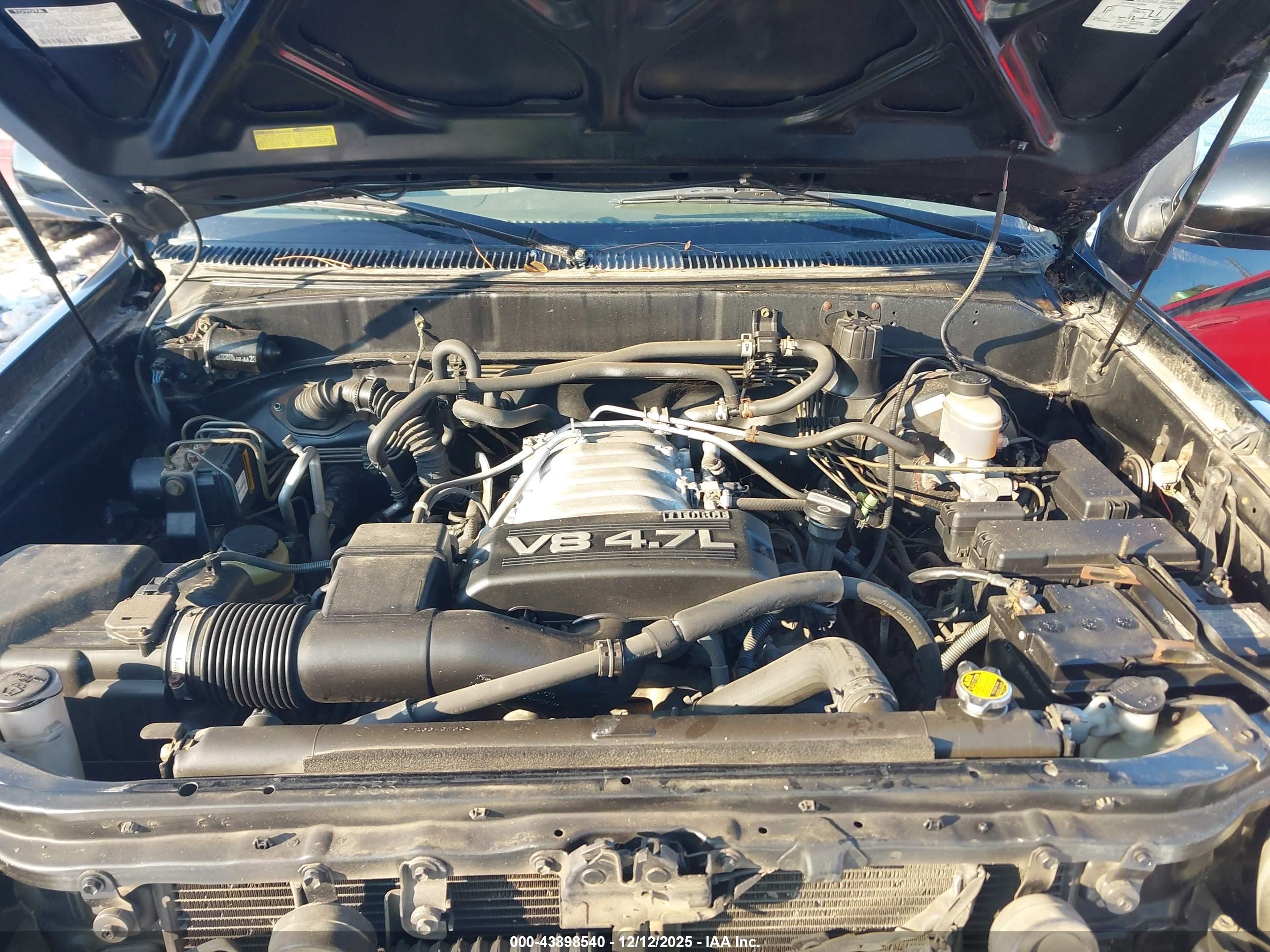 TOYOTA SEQUOIA image 10