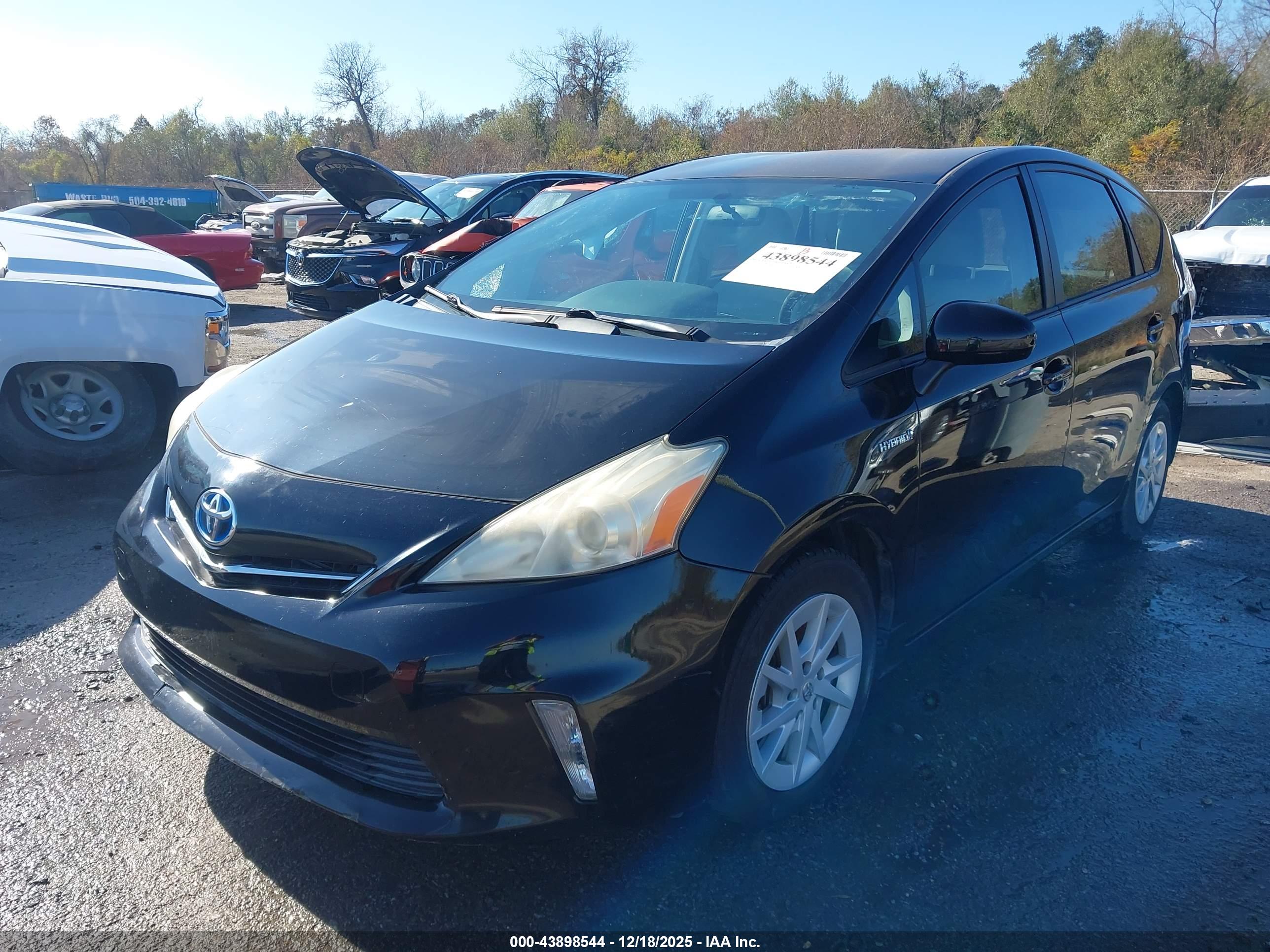 TOYOTA PRIUS image 2