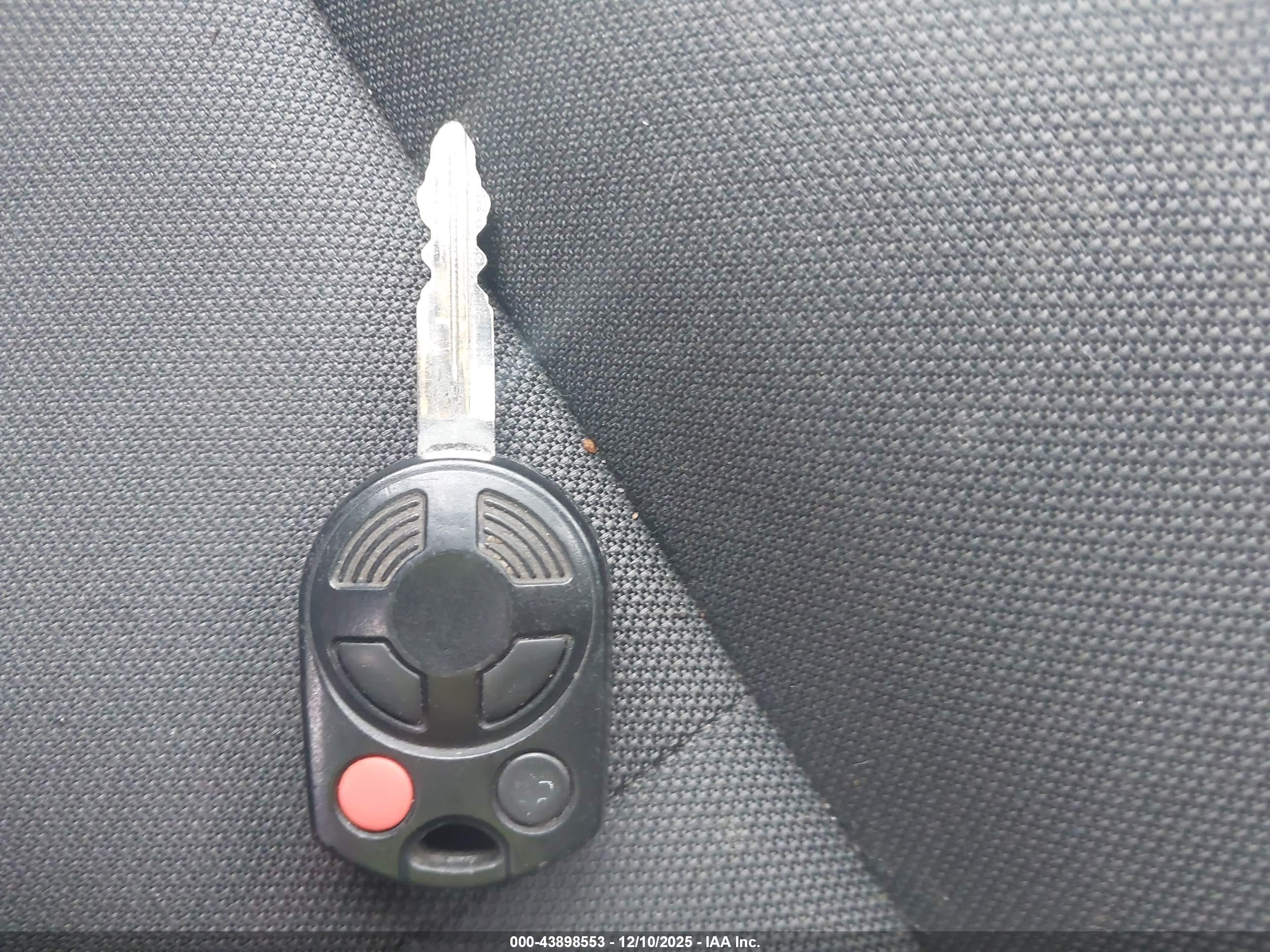FORD ESCAPE image 11