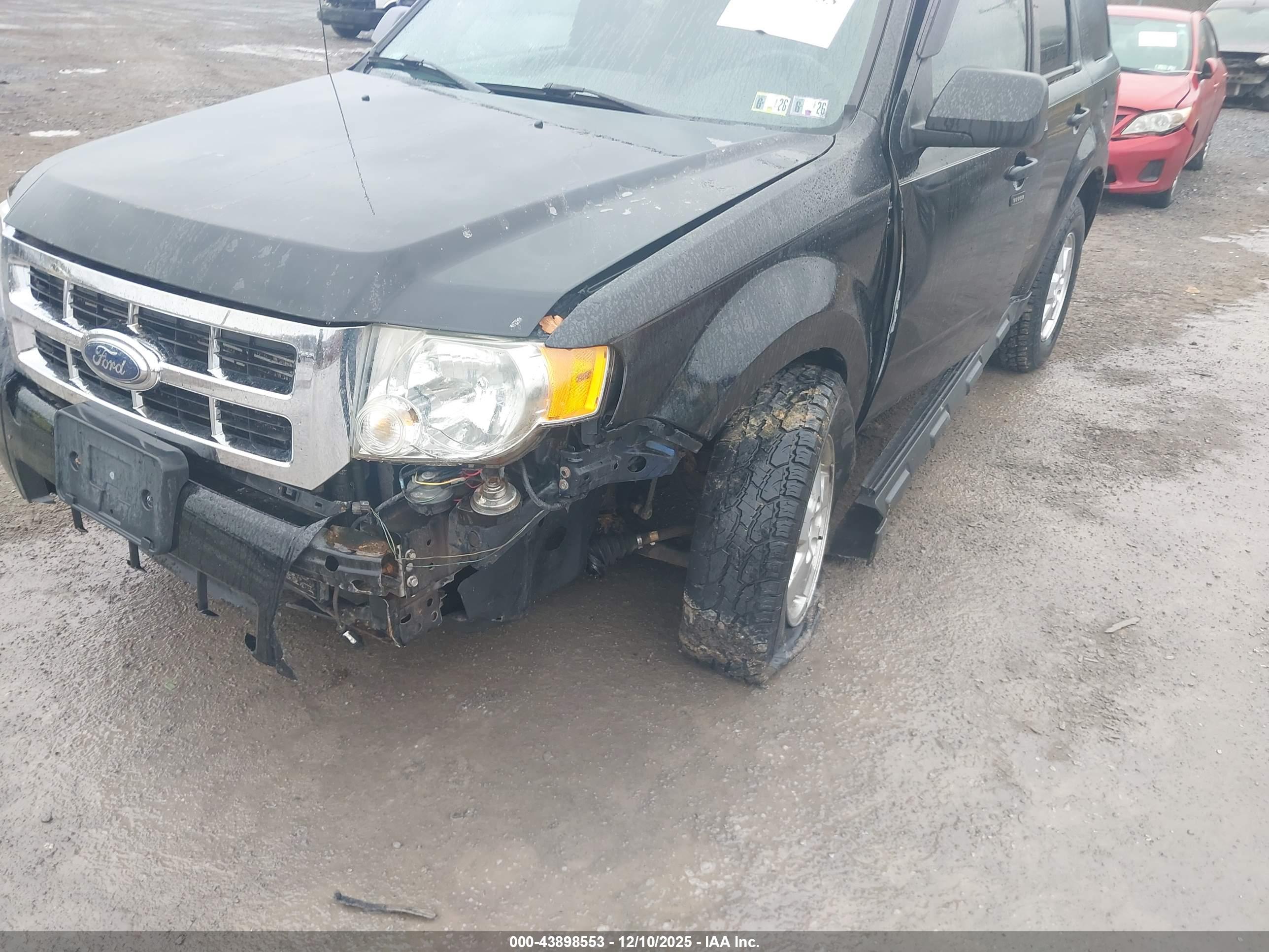 FORD ESCAPE image 6
