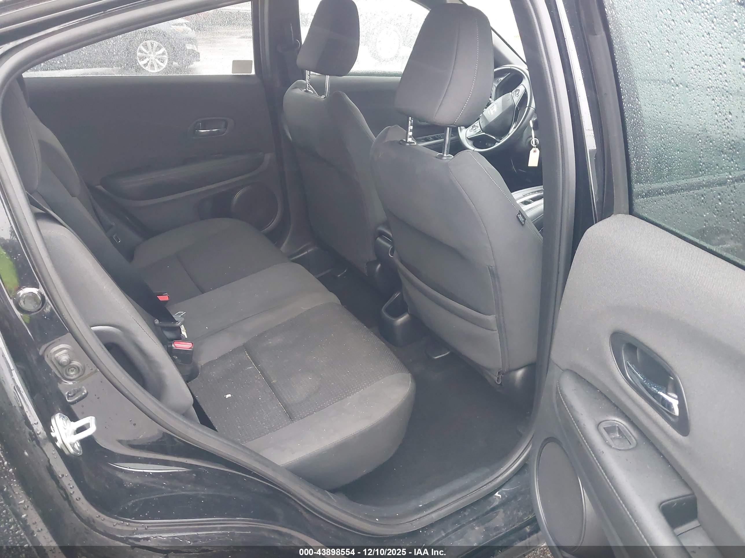 HONDA HR-V image 8