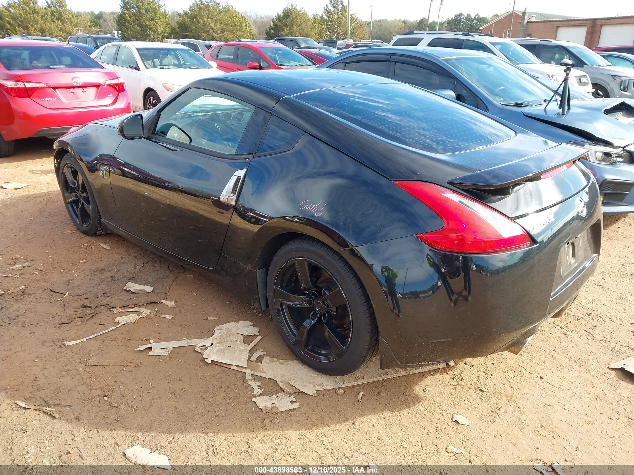 NISSAN 370Z image 3