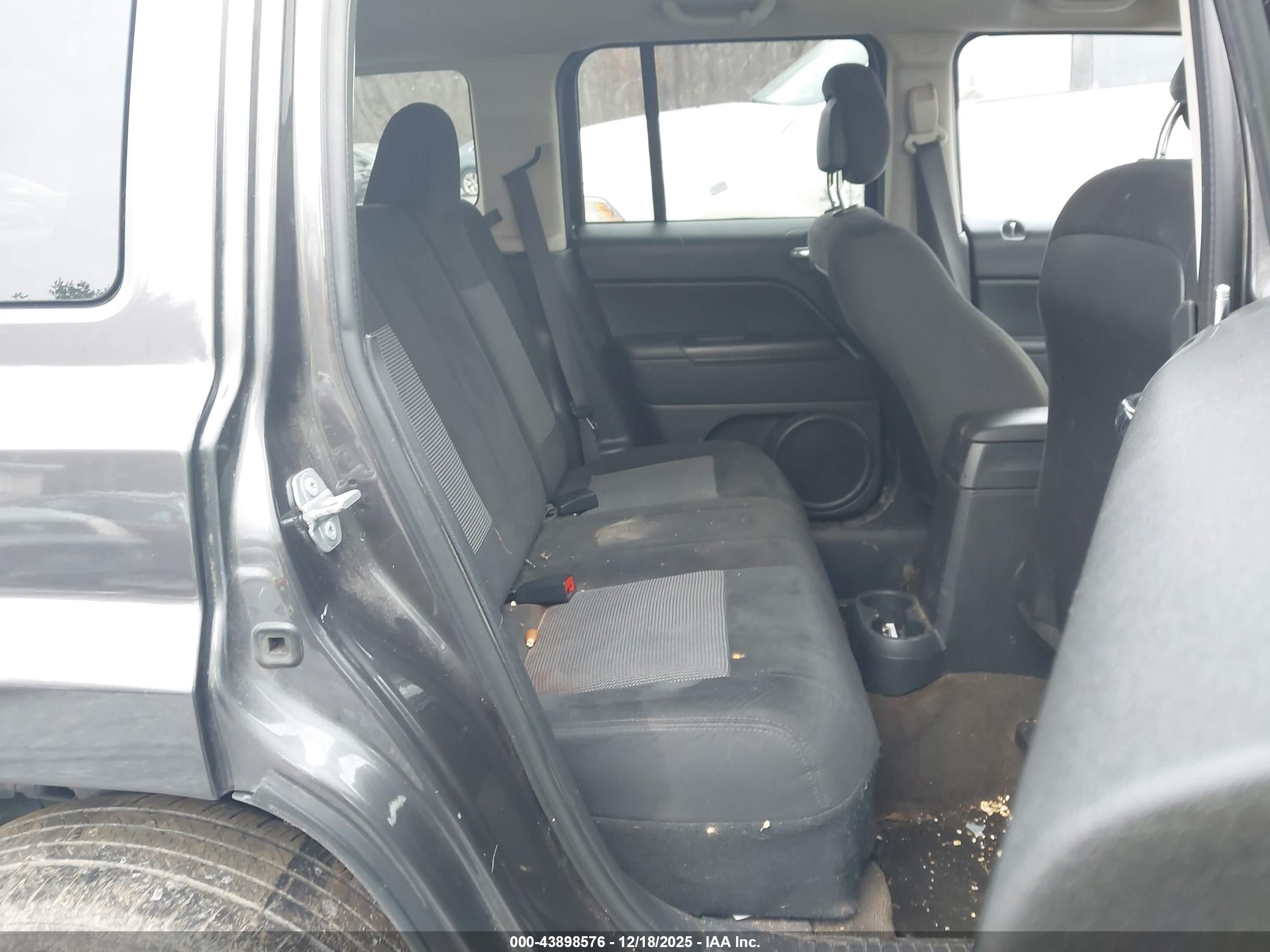 JEEP PATRIOT image 8