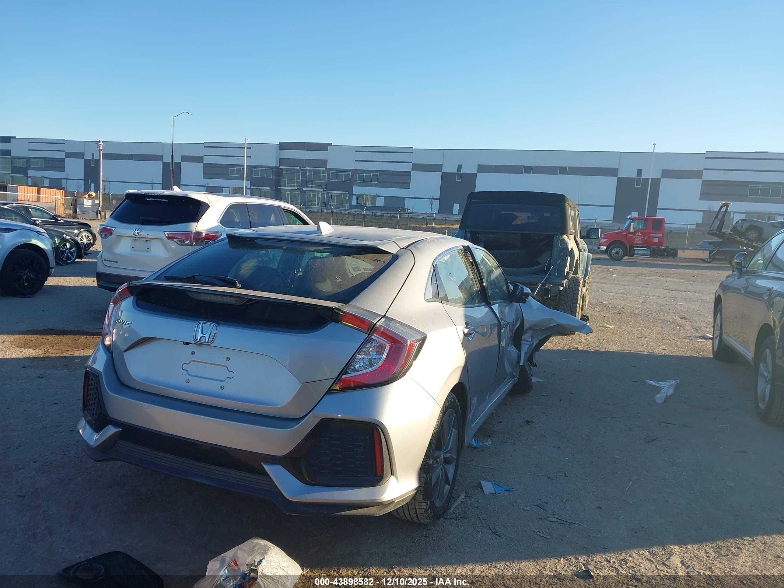 HONDA CIVIC image 4