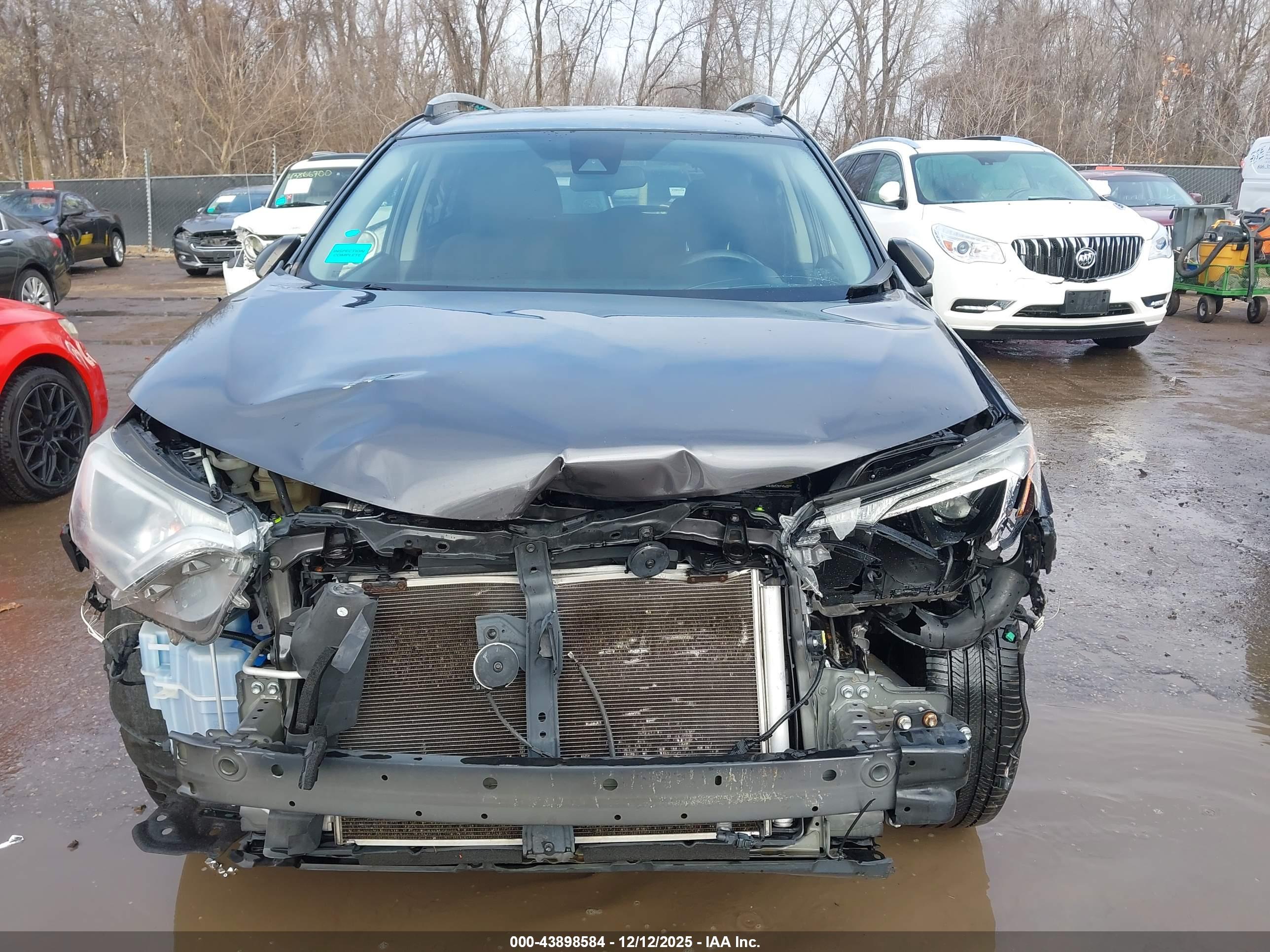 TOYOTA RAV4 image 6