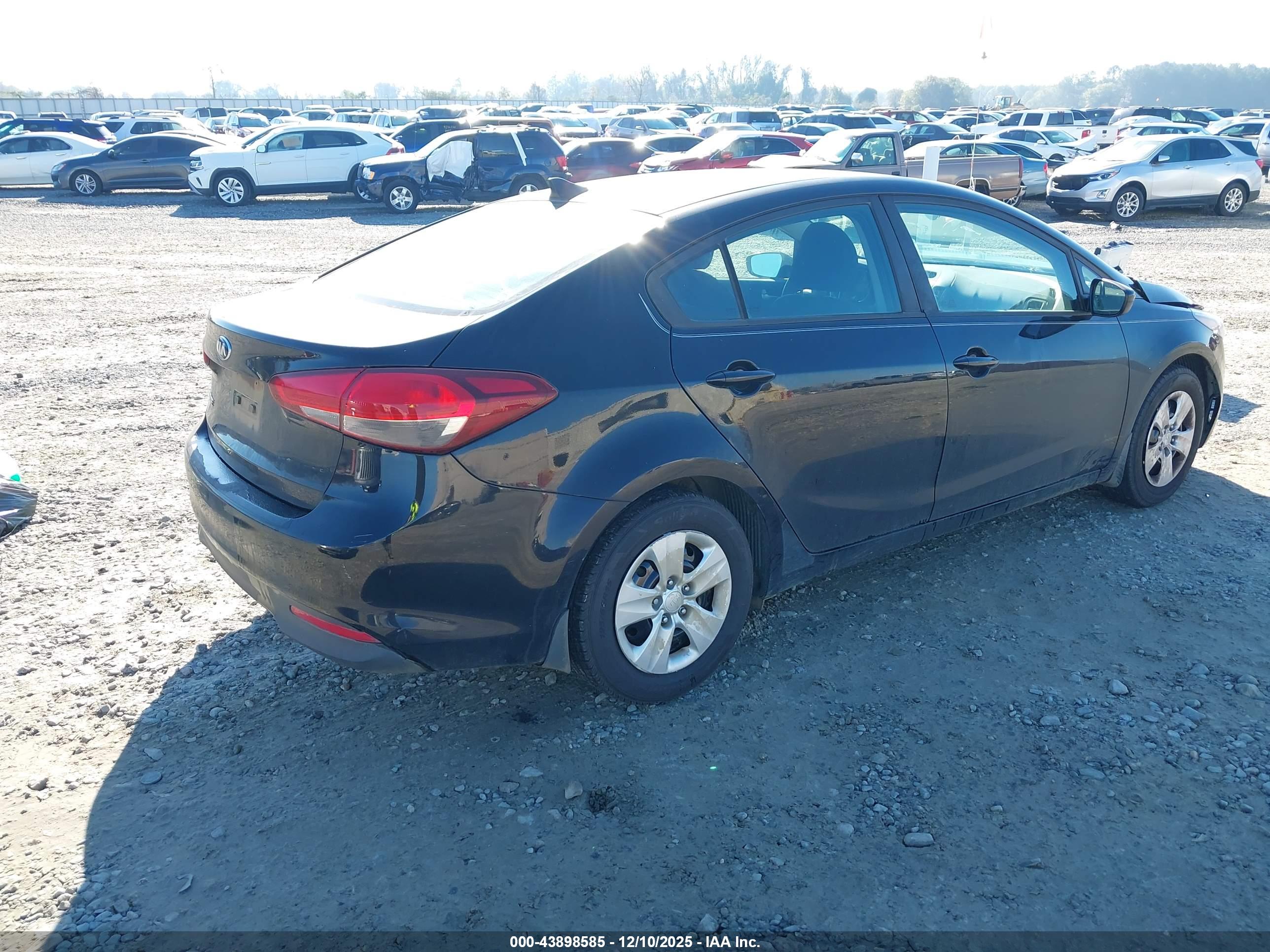 KIA FORTE image 4