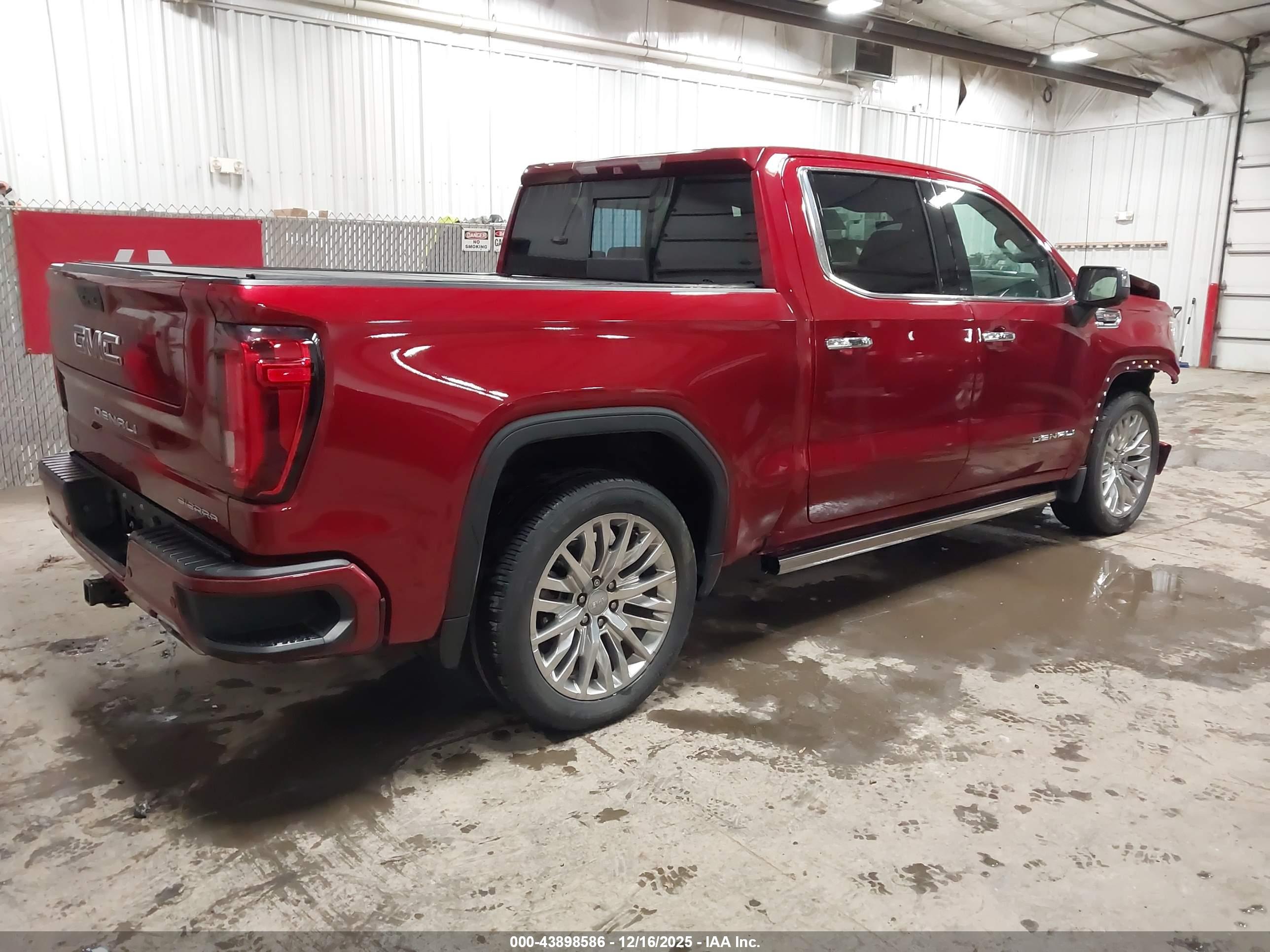 GMC SIERRA image 4